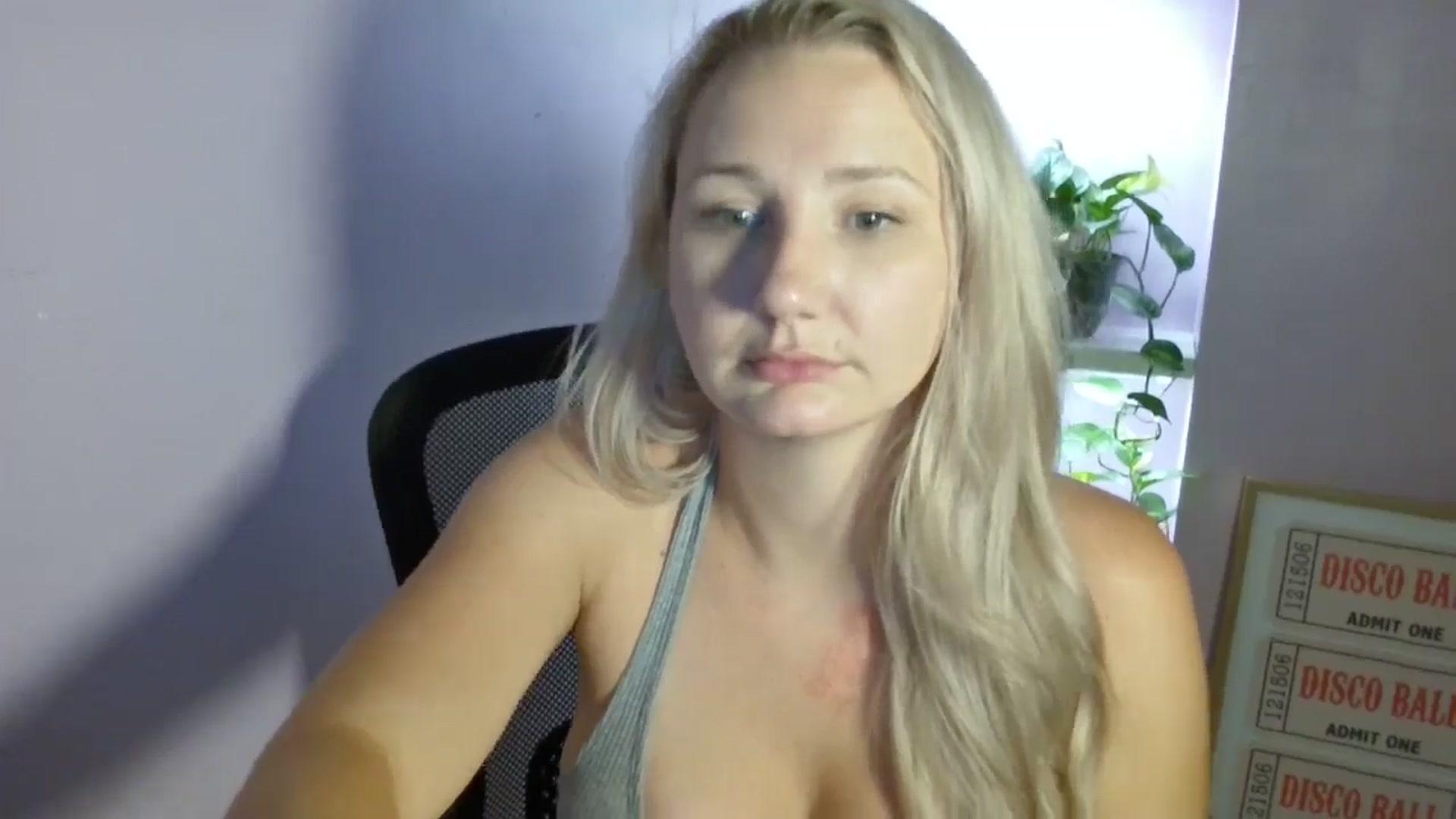Gallery image thumbnail from EmmaHaze's myfreecams stream on, 08/25/2025, 06:36 image 20 of 20