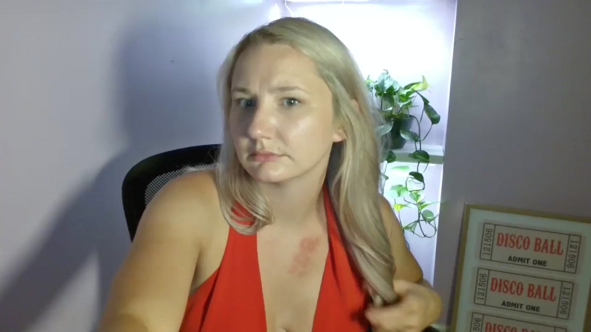 Gallery image thumbnail from EmmaHaze's myfreecams stream on, 08/25/2025, 07:33 image 7 of 20