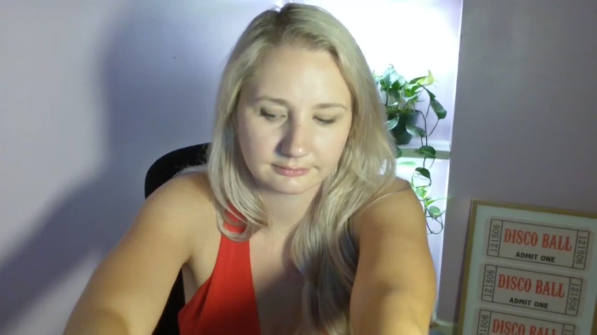 Gallery image thumbnail from EmmaHaze's myfreecams stream on, 08/25/2025, 07:33 image 8 of 20