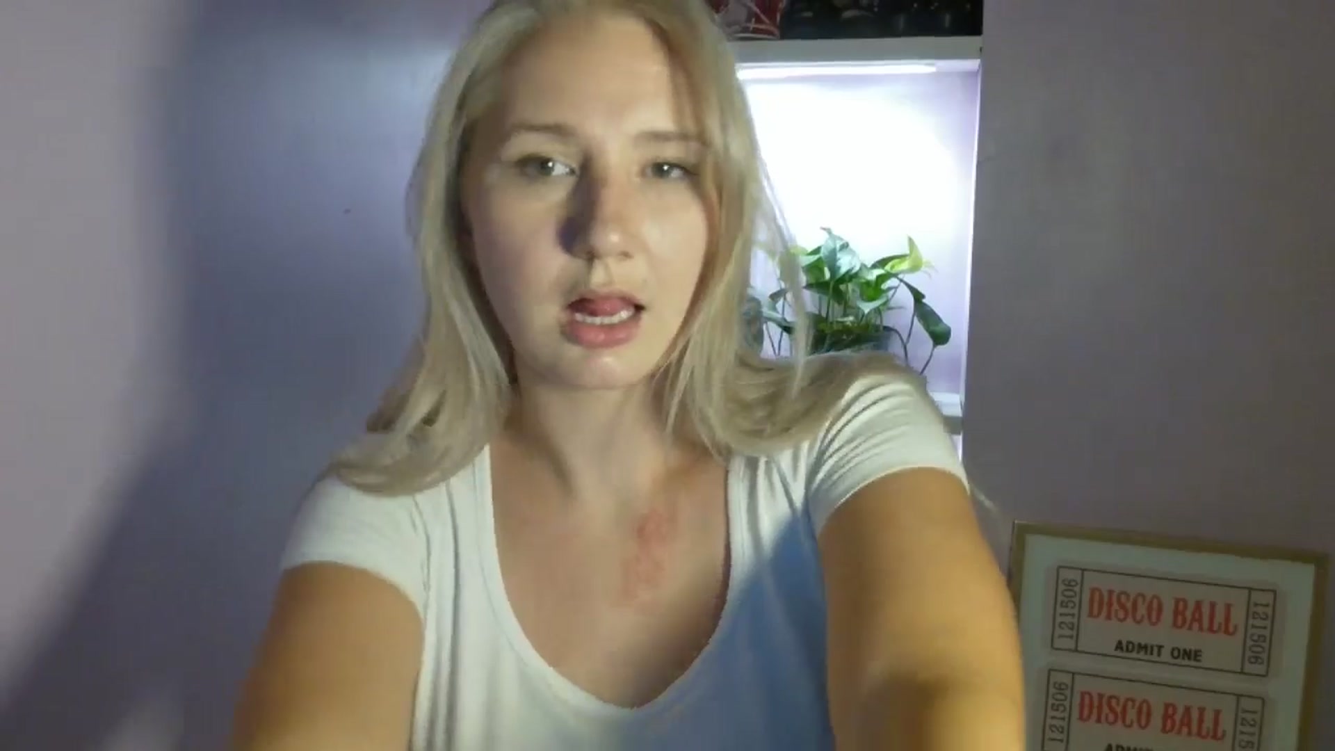 Gallery image thumbnail from EmmaHaze's myfreecams stream on, 08/28/2025, 05:52 image 7 of 20