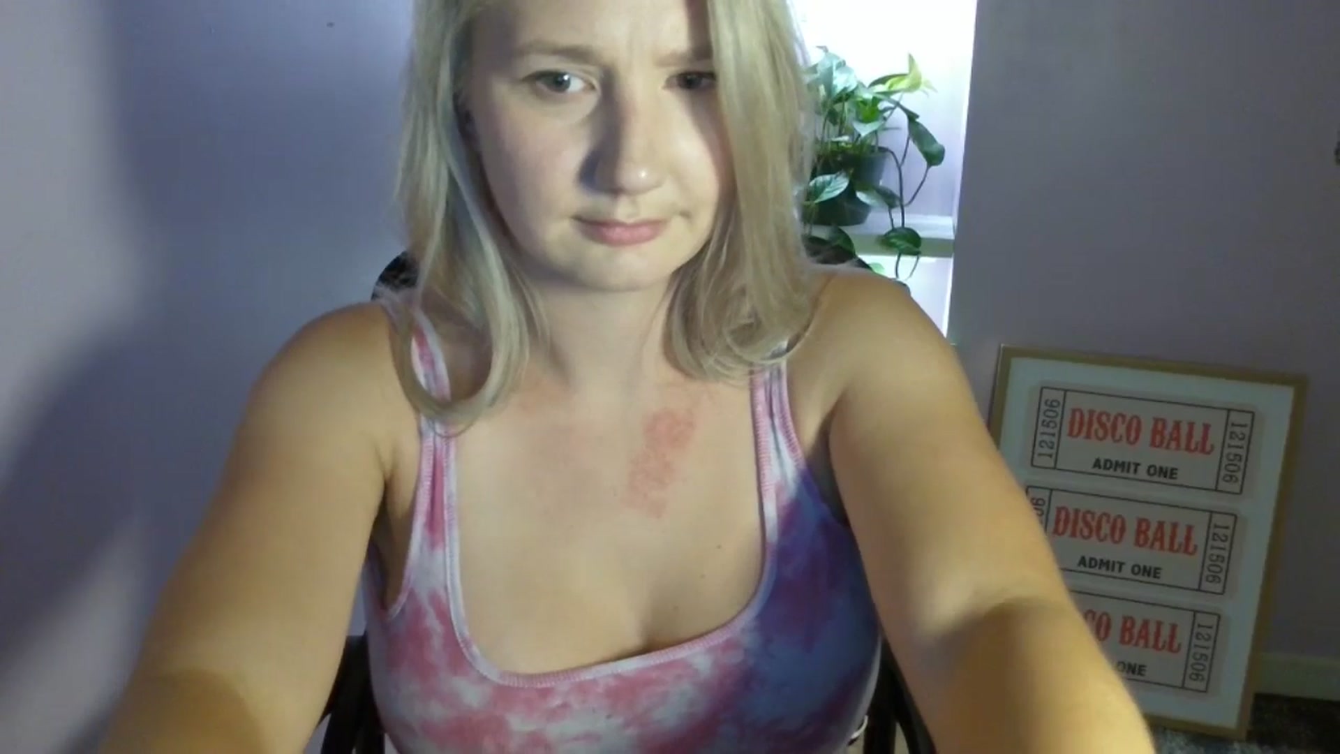 Gallery image thumbnail from EmmaHaze's myfreecams stream on, 08/30/2025, 06:09 image 19 of 20