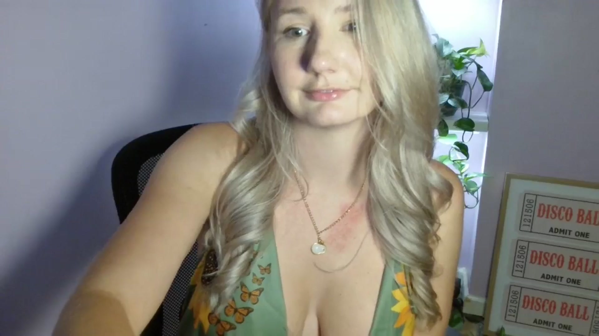 Gallery image thumbnail from EmmaHaze's myfreecams stream on, 09/01/2025, 07:37 image 5 of 20