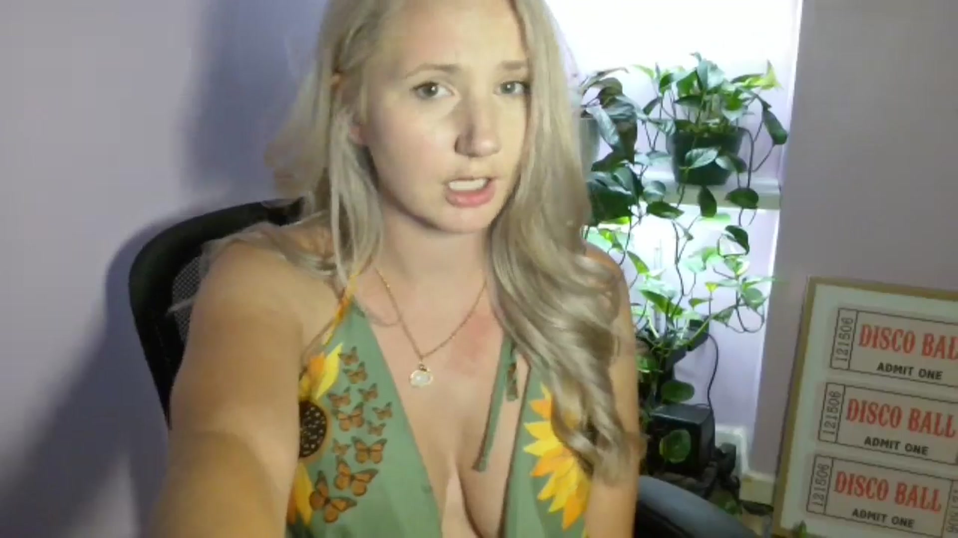 Gallery image thumbnail from EmmaHaze's myfreecams stream on, 09/01/2025, 07:37 image 8 of 20
