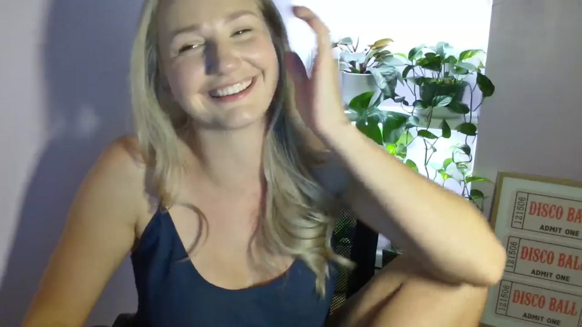 Gallery image thumbnail from EmmaHaze's myfreecams stream on, 09/03/2025, 05:08 image 15 of 20