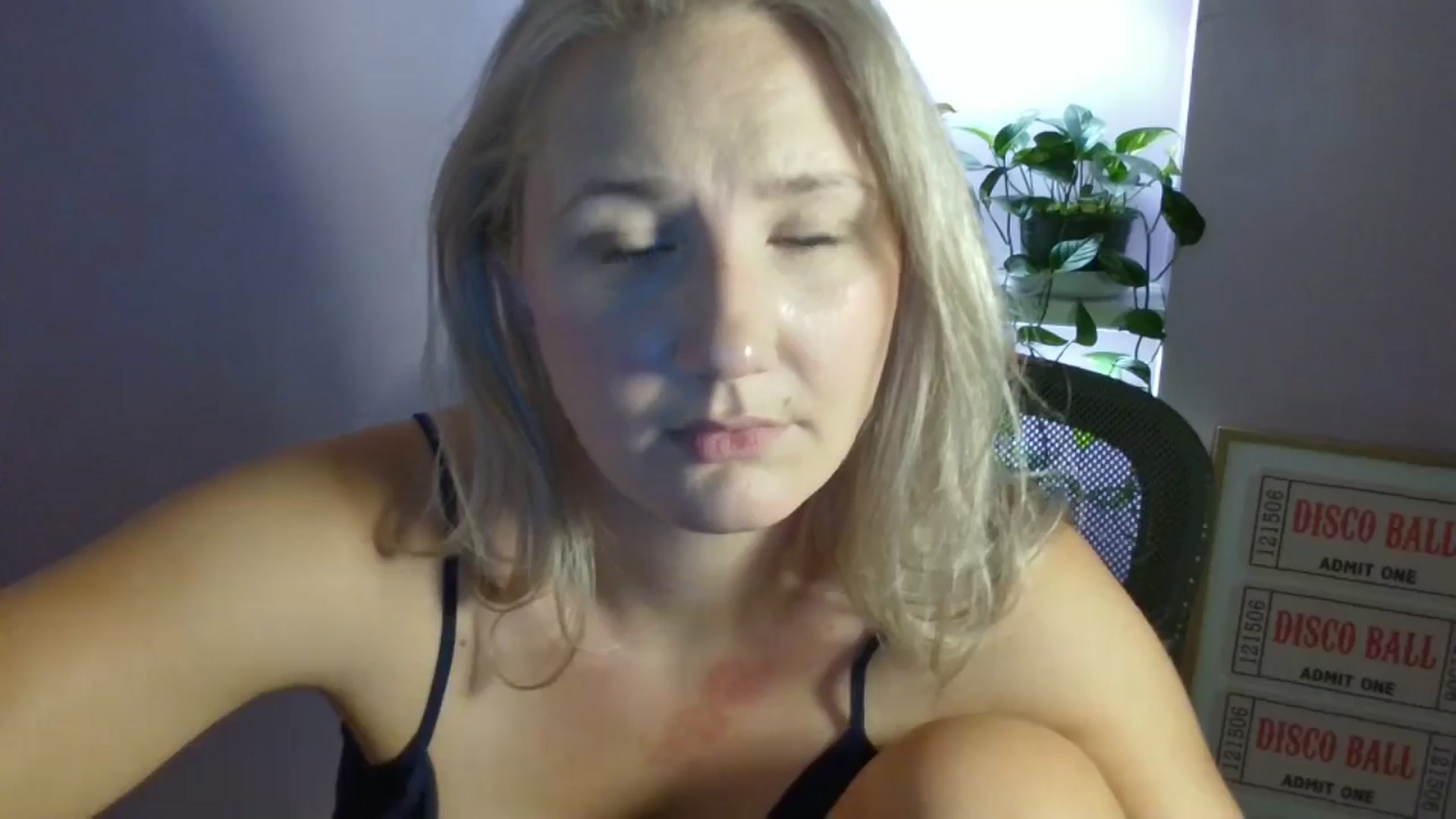 Gallery image thumbnail from EmmaHaze's myfreecams stream on, 09/03/2025, 06:46 image 20 of 20