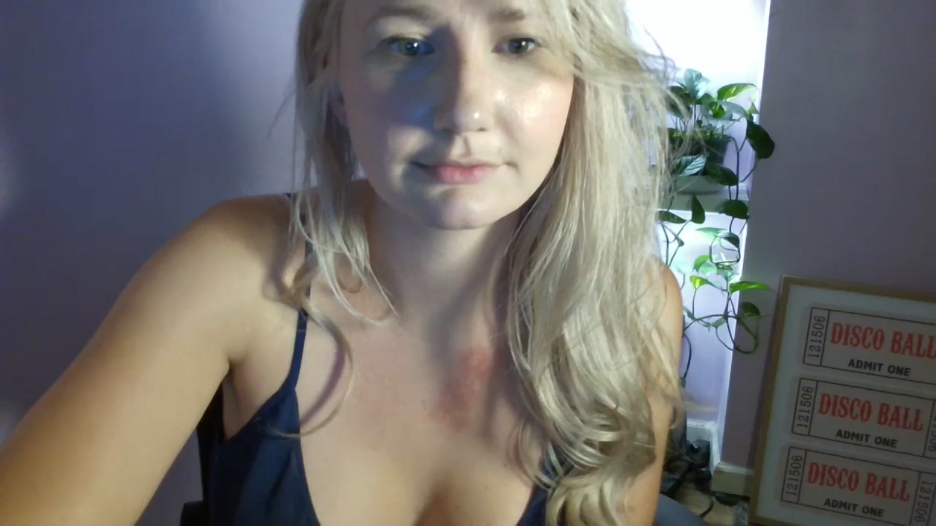 Gallery image thumbnail from EmmaHaze's myfreecams stream on, 09/03/2025, 06:46 image 15 of 20