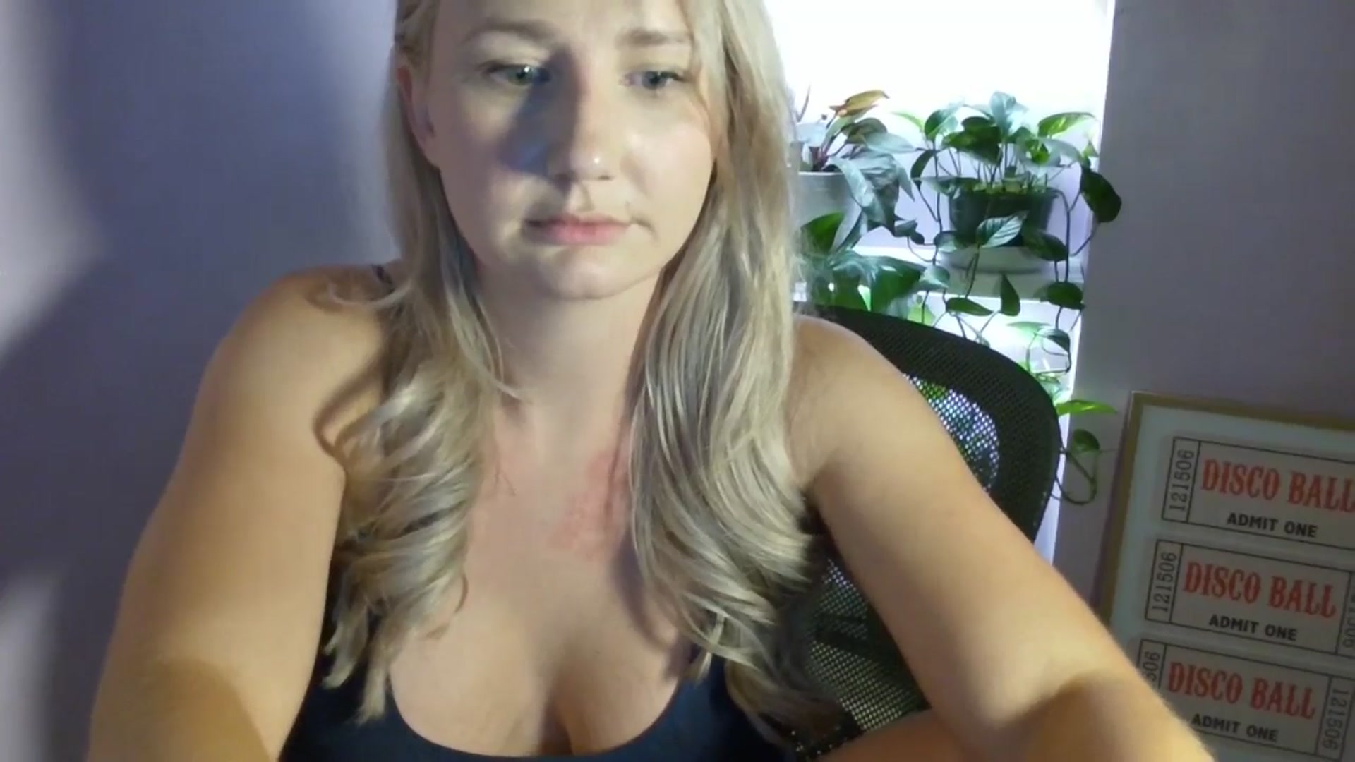 Gallery image thumbnail from EmmaHaze's myfreecams stream on, 09/03/2025, 06:46 image 17 of 20