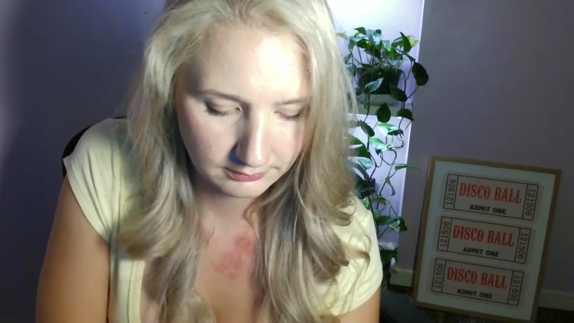 Gallery image thumbnail from EmmaHaze's myfreecams stream on, 09/11/2025, 05:04 image 16 of 20