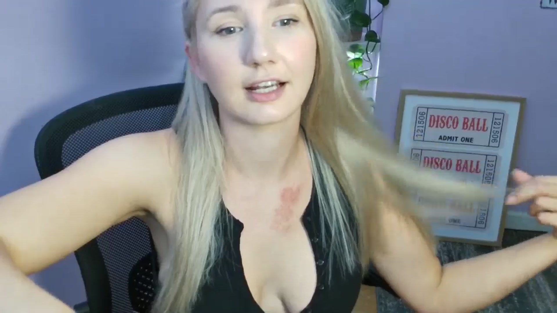 Gallery image thumbnail from EmmaHaze's myfreecams stream on, 10/17/2025, 04:45 image 15 of 20