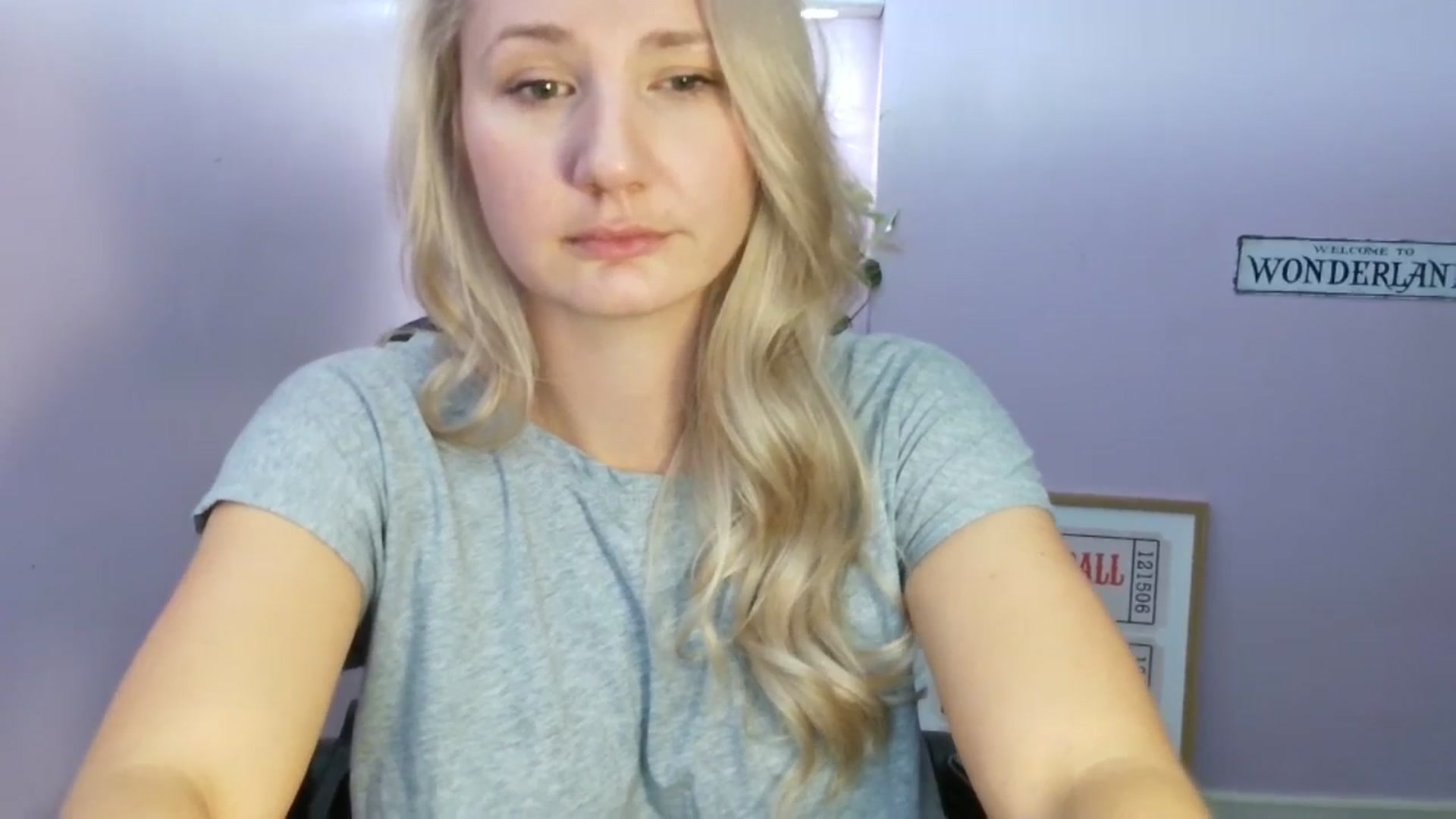 Gallery image thumbnail from EmmaHaze's myfreecams stream on, 10/28/2025, 05:14 image 7 of 20