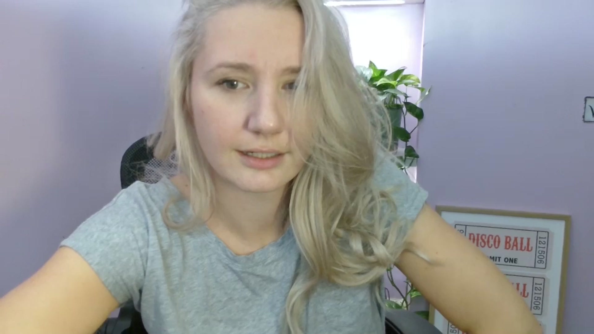 Gallery image thumbnail from EmmaHaze's myfreecams stream on, 10/28/2025, 05:48 image 20 of 20