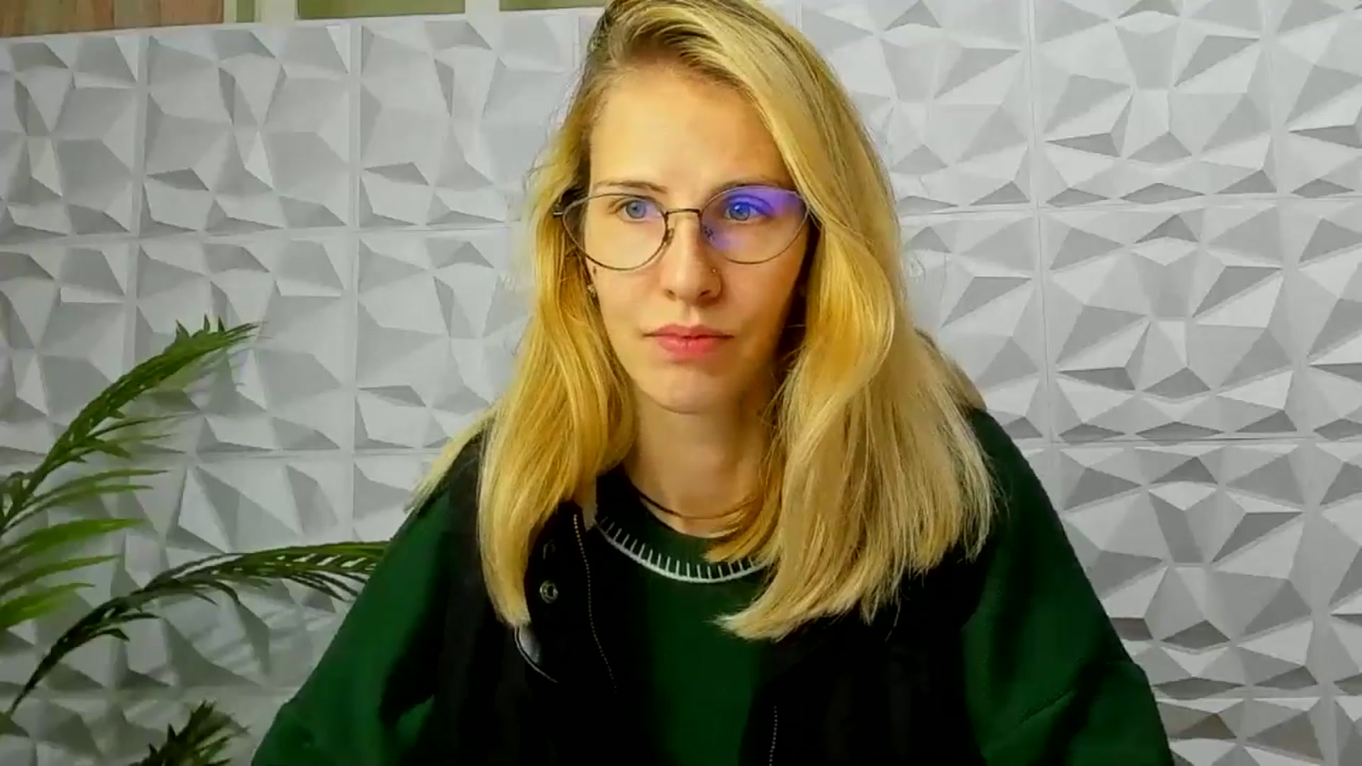 Gallery image thumbnail from EmmaKriss's myfreecams stream on, 12/11/2024, 17:13 image 11 of 20