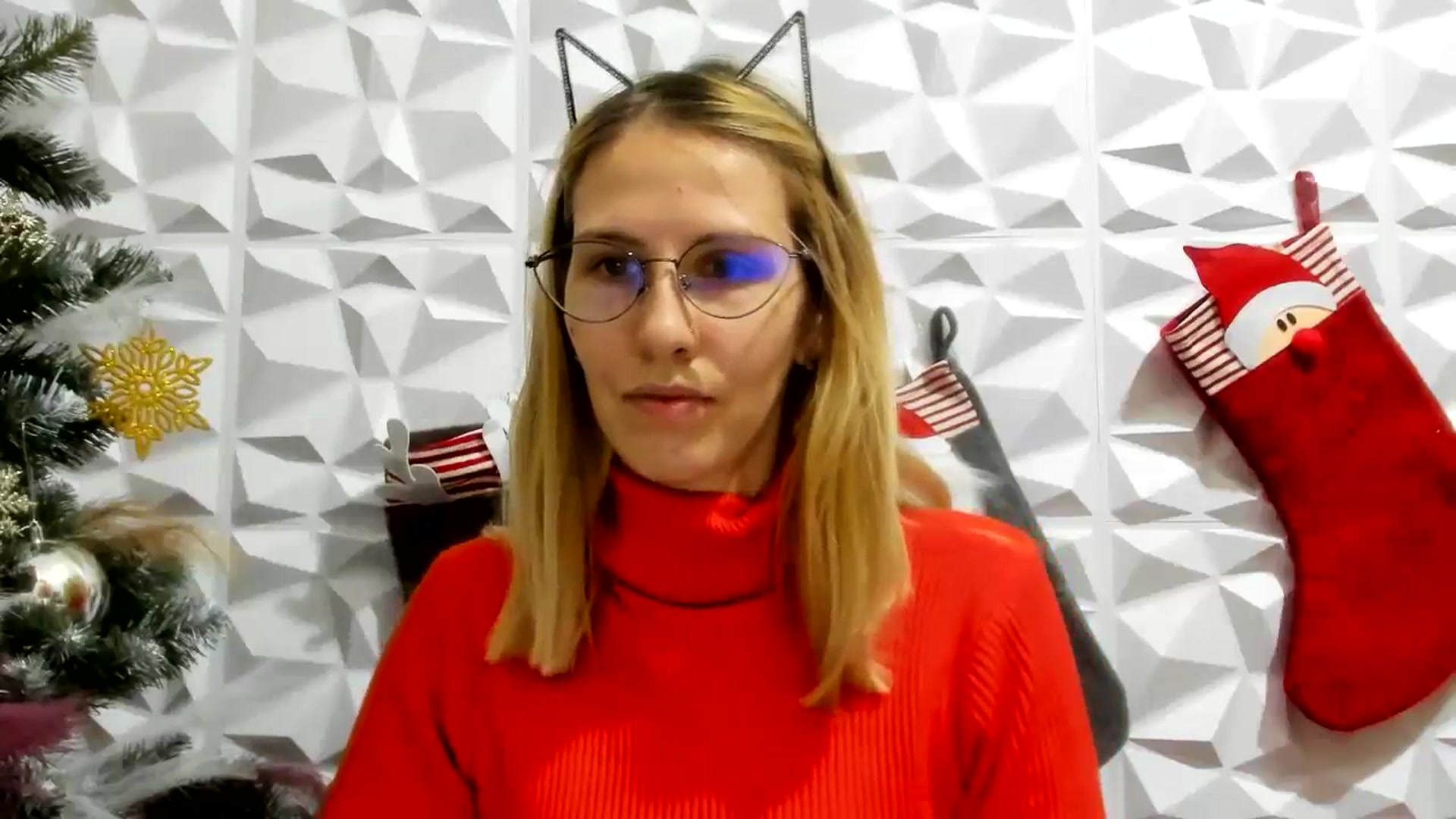 Gallery image thumbnail from EmmaKriss's myfreecams stream on, 12/14/2024, 14:29 image 13 of 20