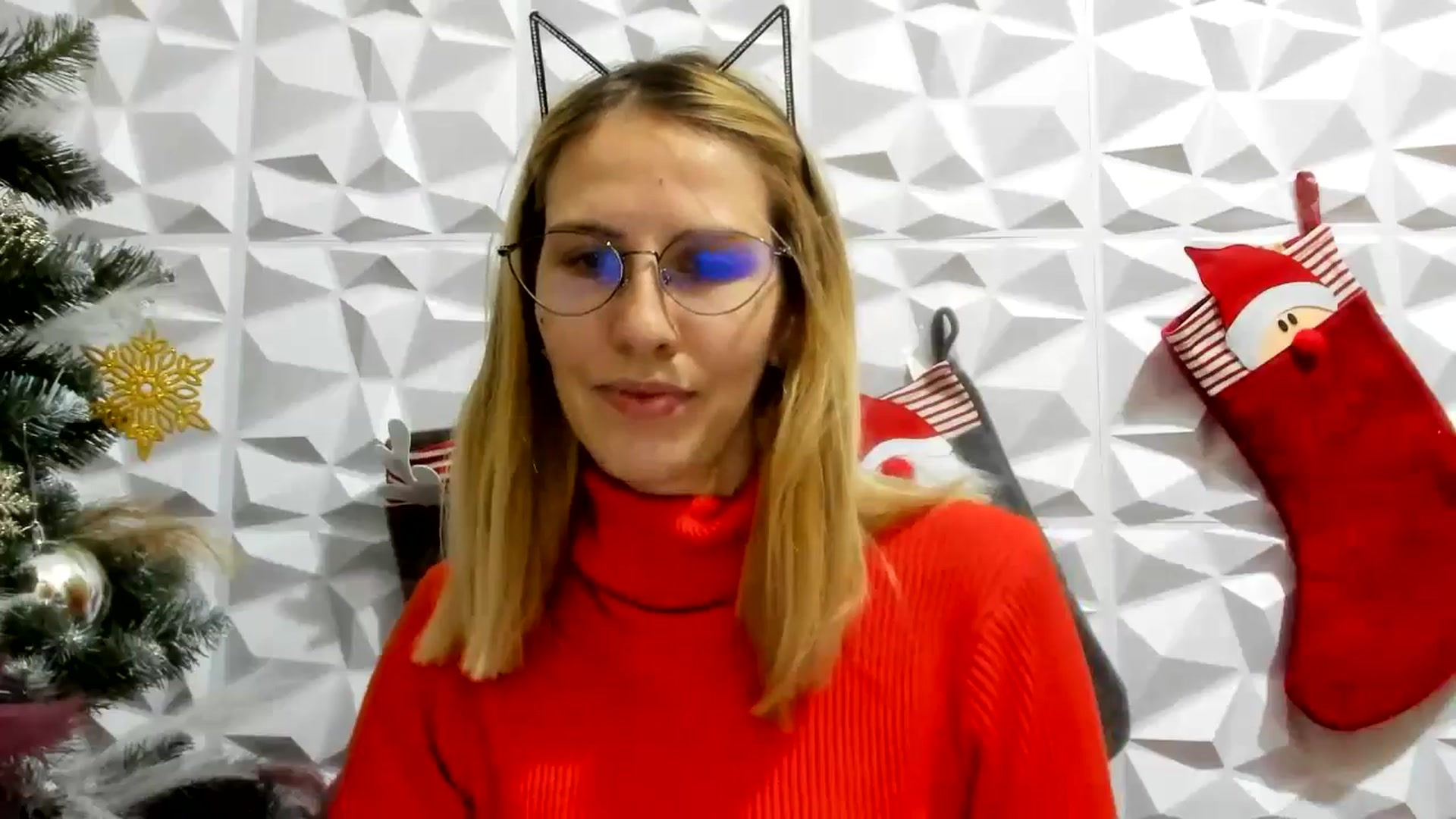 Gallery image thumbnail from EmmaKriss's myfreecams stream on, 12/14/2024, 14:29 image 14 of 20