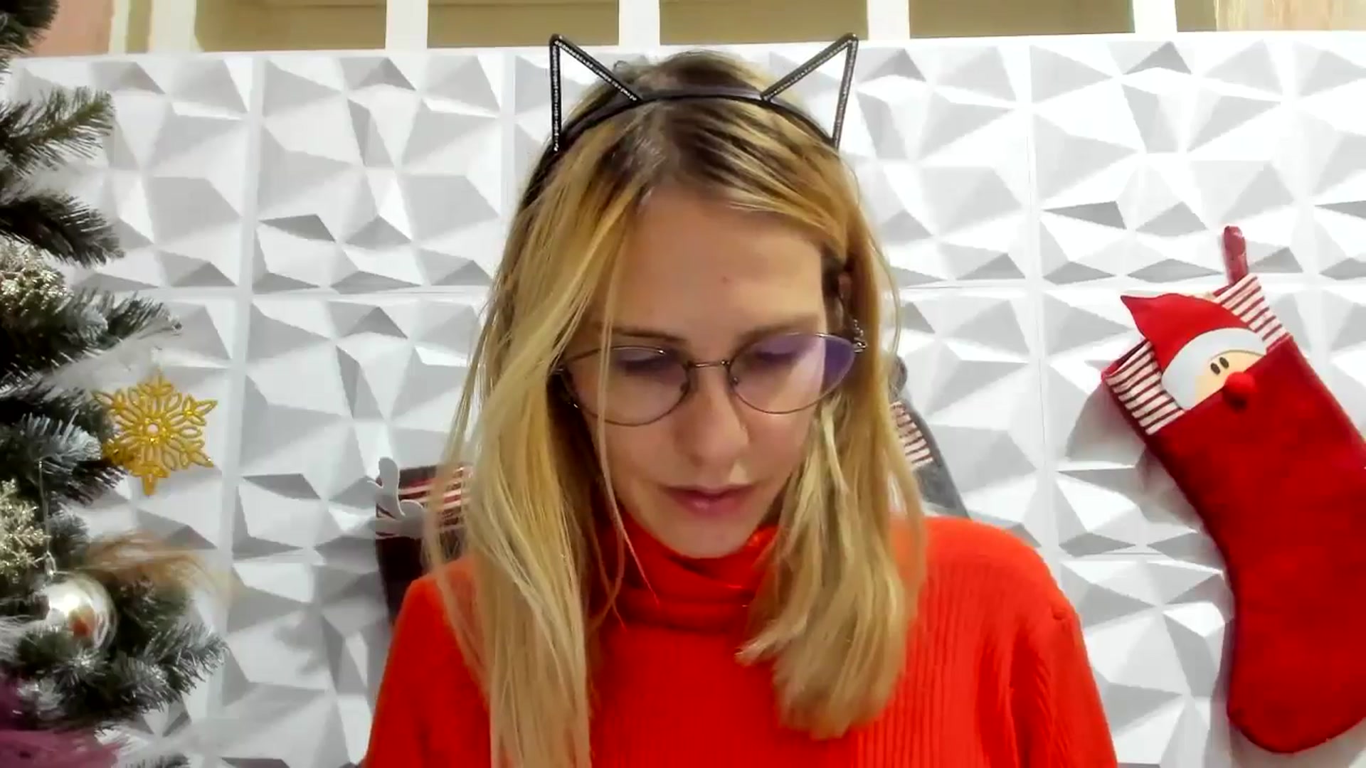 Gallery image thumbnail from EmmaKriss's myfreecams stream on, 12/14/2024, 16:02 image 7 of 20