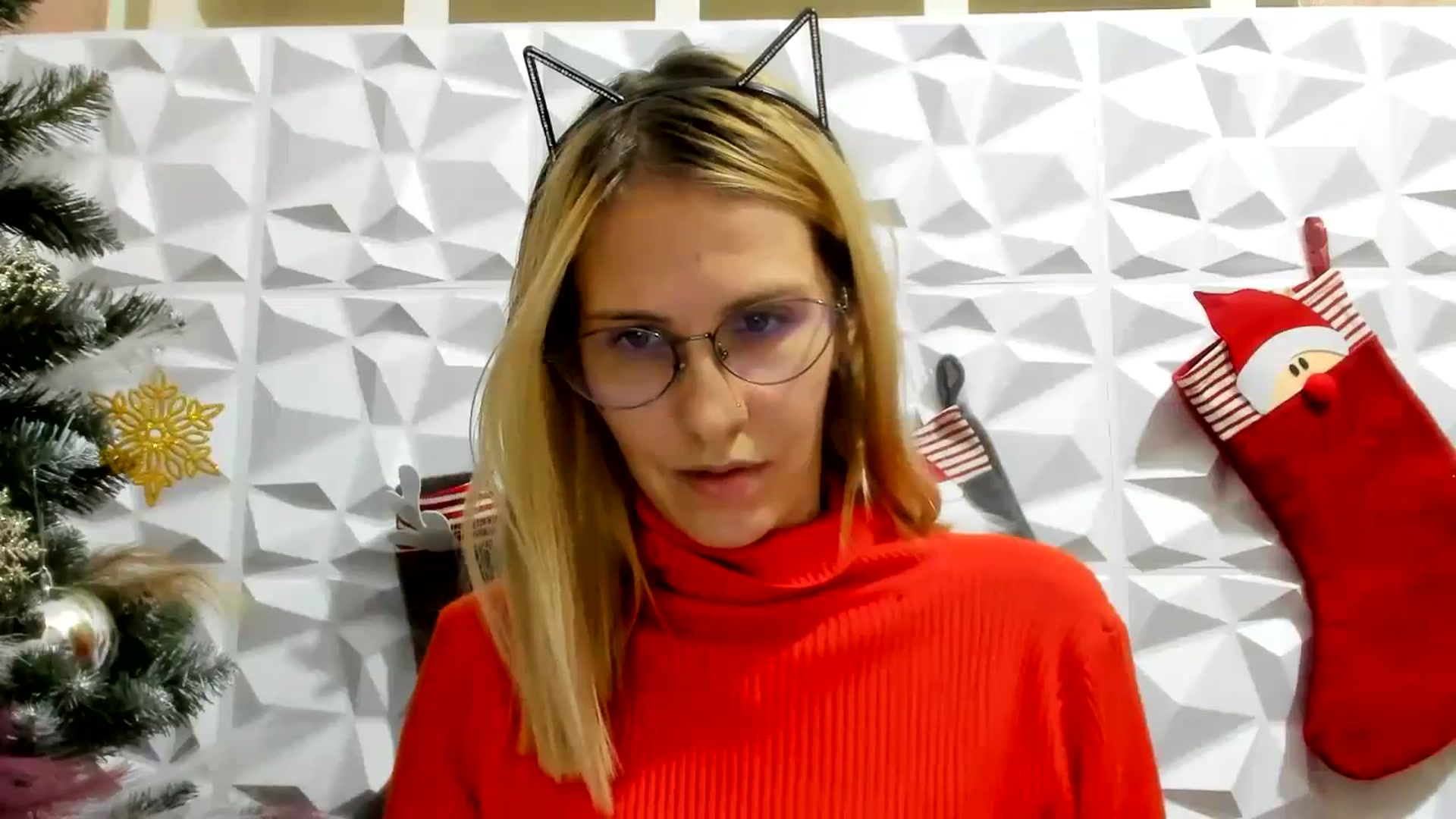 Gallery image thumbnail from EmmaKriss's myfreecams stream on, 12/14/2024, 16:02 image 18 of 20