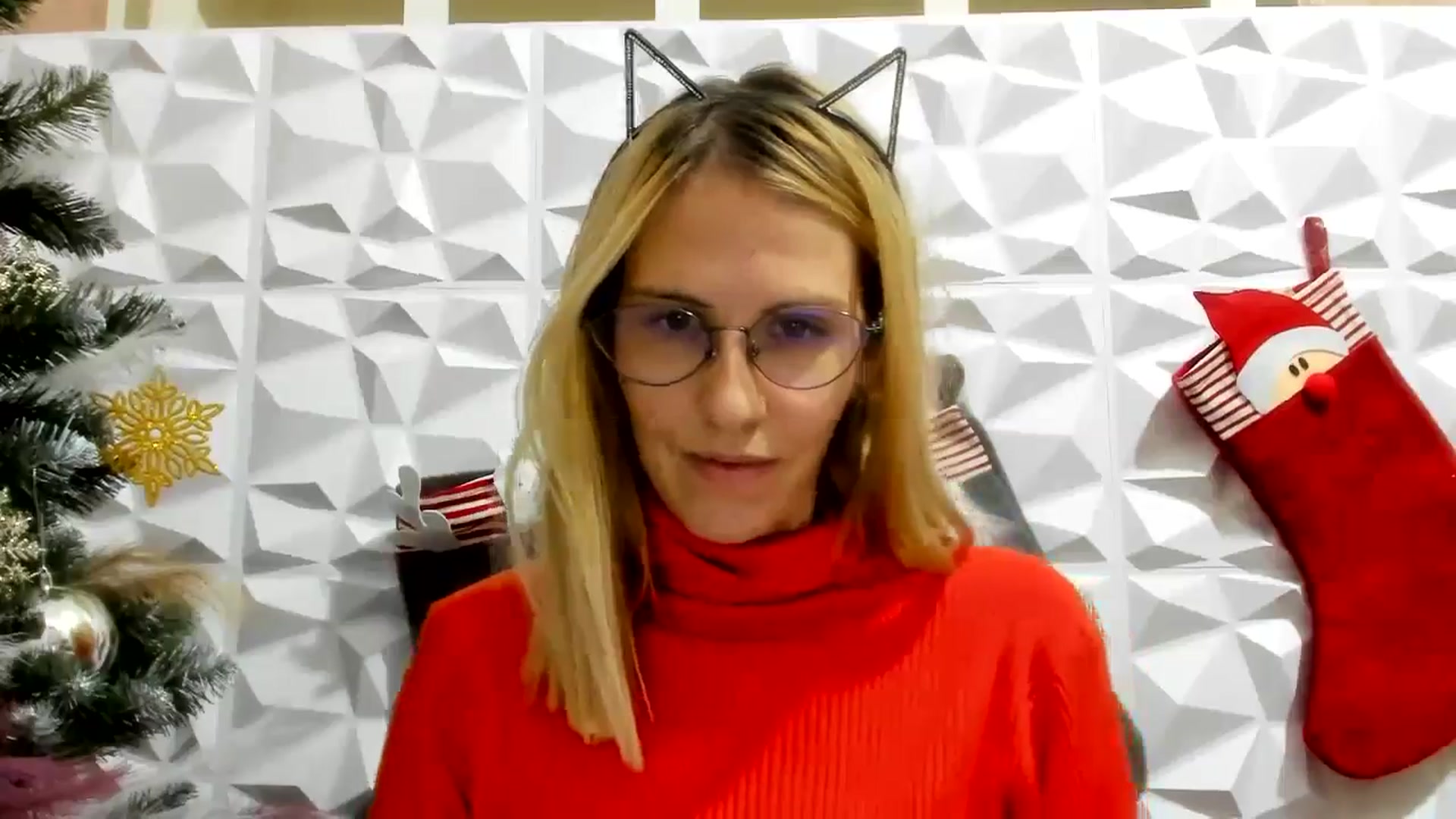 Gallery image thumbnail from EmmaKriss's myfreecams stream on, 12/14/2024, 16:02 image 20 of 20