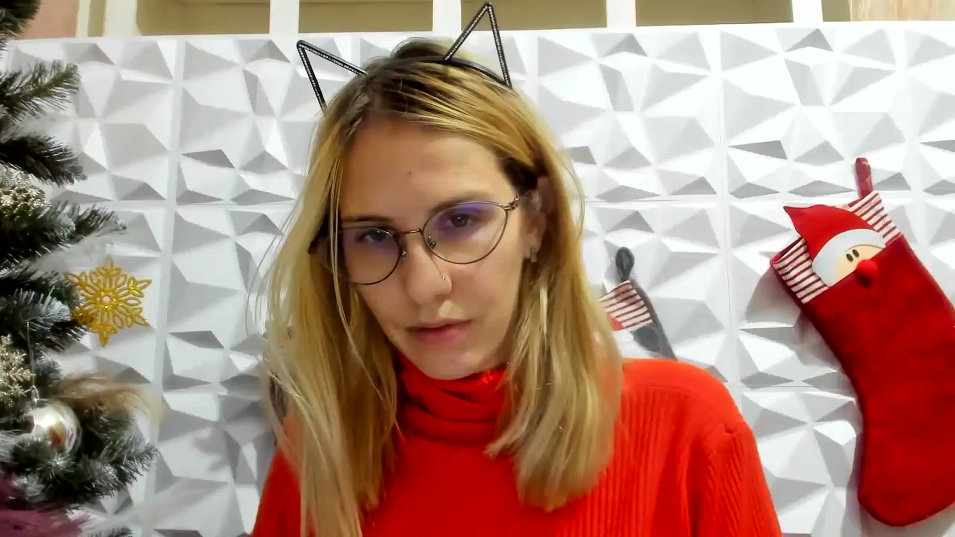Gallery image thumbnail from EmmaKriss's myfreecams stream on, 12/14/2024, 16:02 image 8 of 20