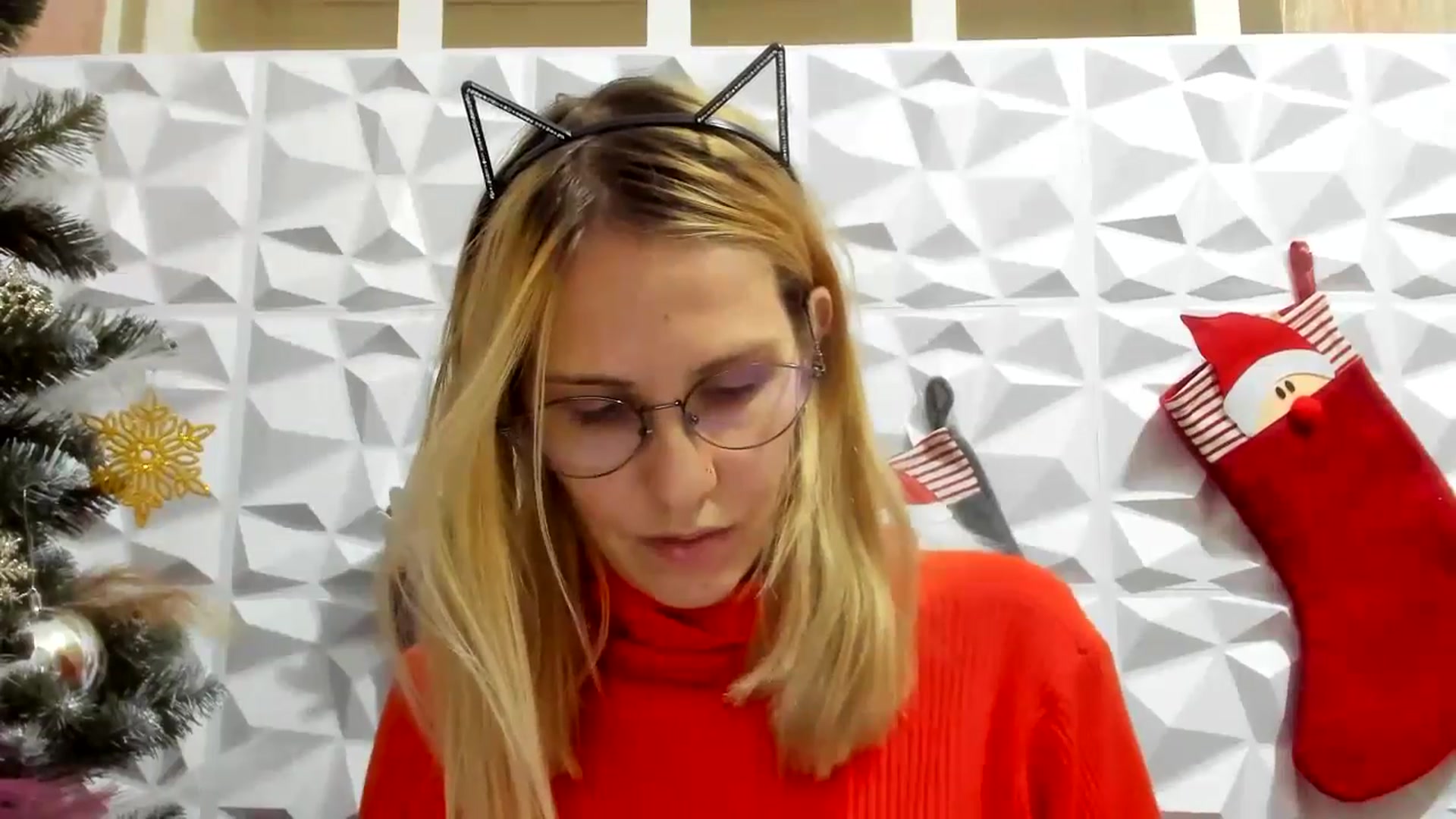 Gallery image thumbnail from EmmaKriss's myfreecams stream on, 12/14/2024, 16:02 image 3 of 20