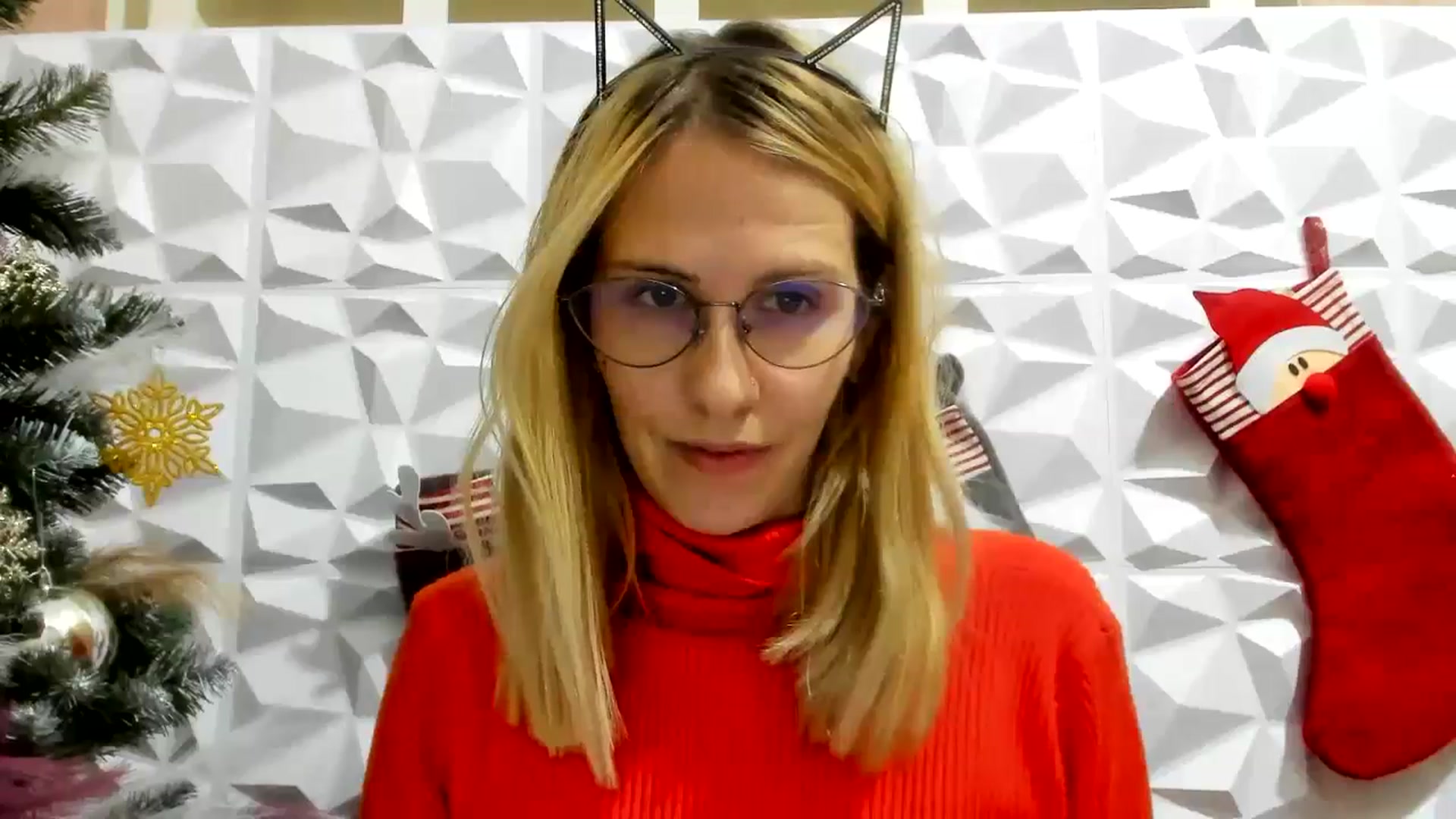 Gallery image thumbnail from EmmaKriss's myfreecams stream on, 12/14/2024, 16:02 image 16 of 20