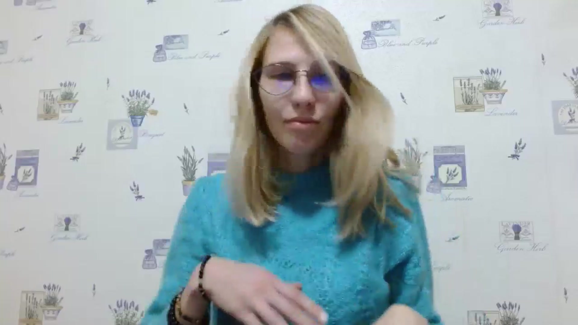 Gallery image thumbnail from EmmaKriss's myfreecams stream on, 12/16/2024, 17:51 image 4 of 20