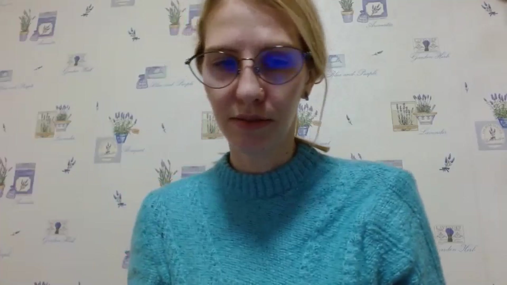 Gallery image thumbnail from EmmaKriss's myfreecams stream on, 12/16/2024, 19:12 image 6 of 20