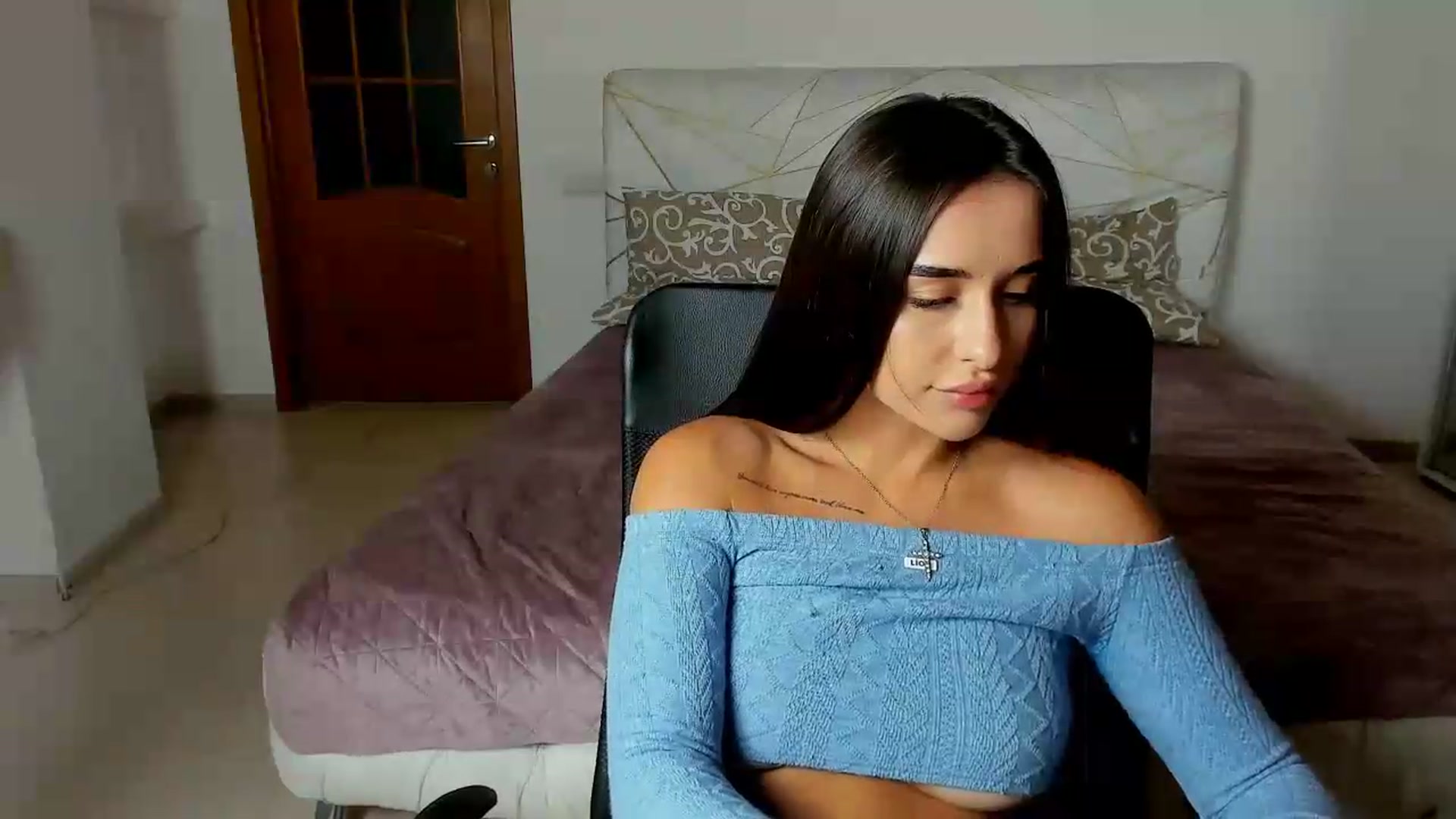 Gallery image thumbnail from EmmaMiller68's myfreecams stream on, 08/30/2026, 16:36 image 2 of 20