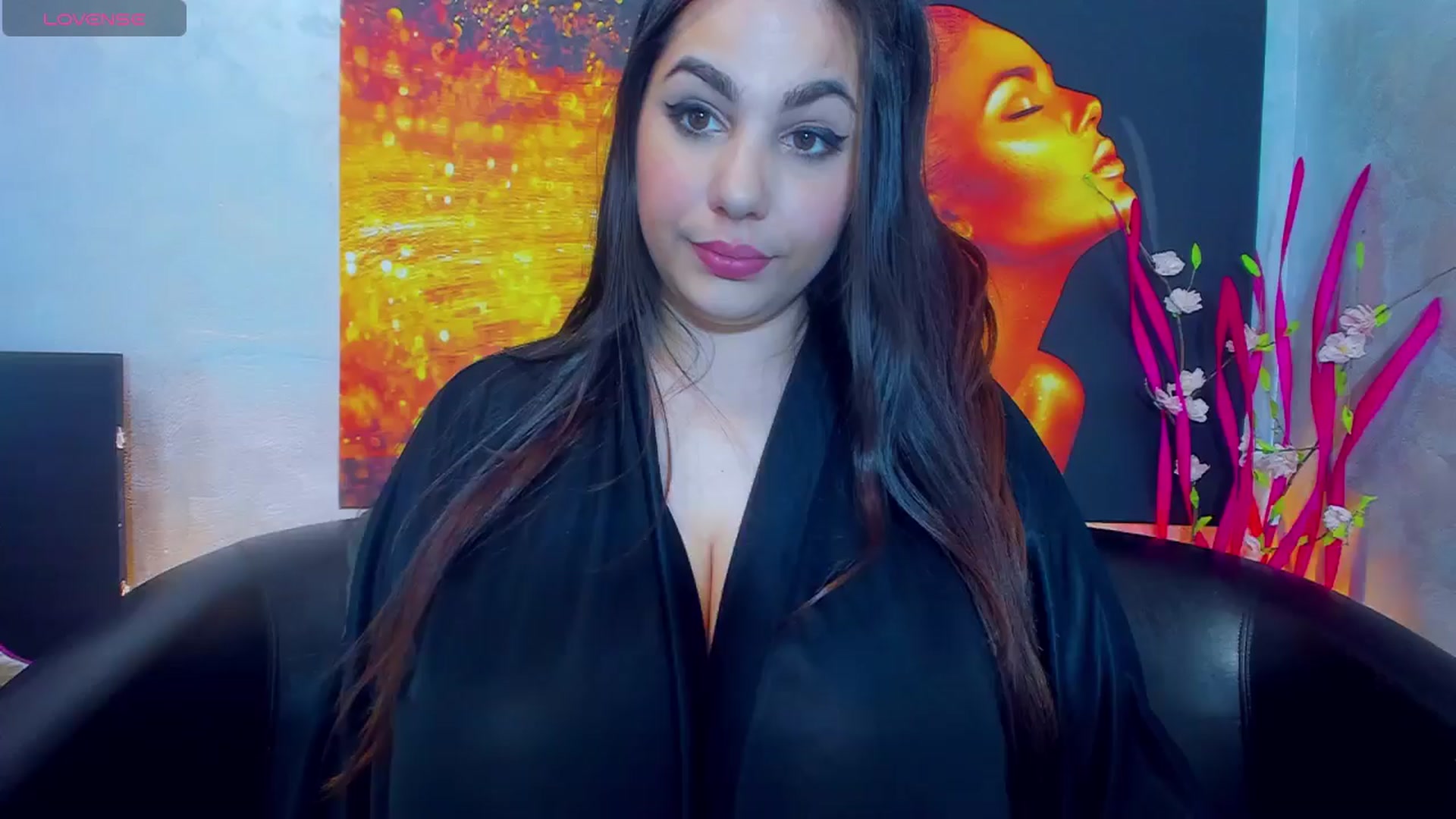 Gallery image thumbnail from EmmaMm's myfreecams stream on, 12/12/2024, 09:50 image 17 of 20