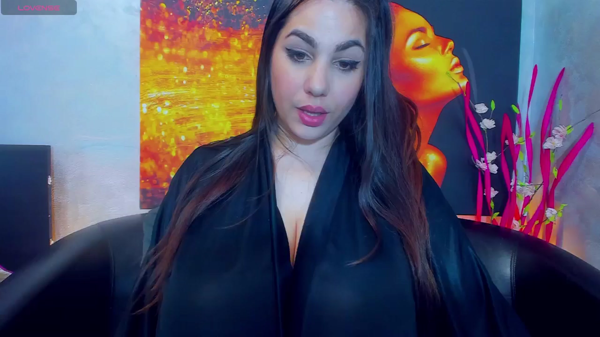 Gallery image thumbnail from EmmaMm's myfreecams stream on, 12/12/2024, 09:50 image 16 of 20