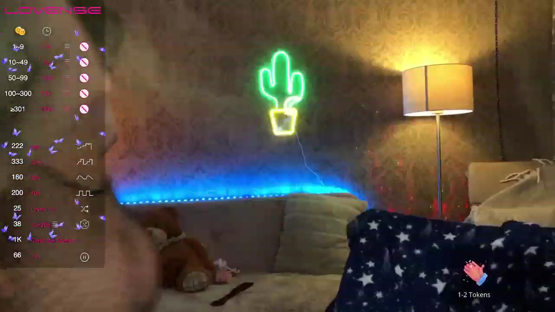 Gallery image thumbnail from EmmaRedFox's myfreecams stream on, 02/02/2023, 15:17 image 15 of 20