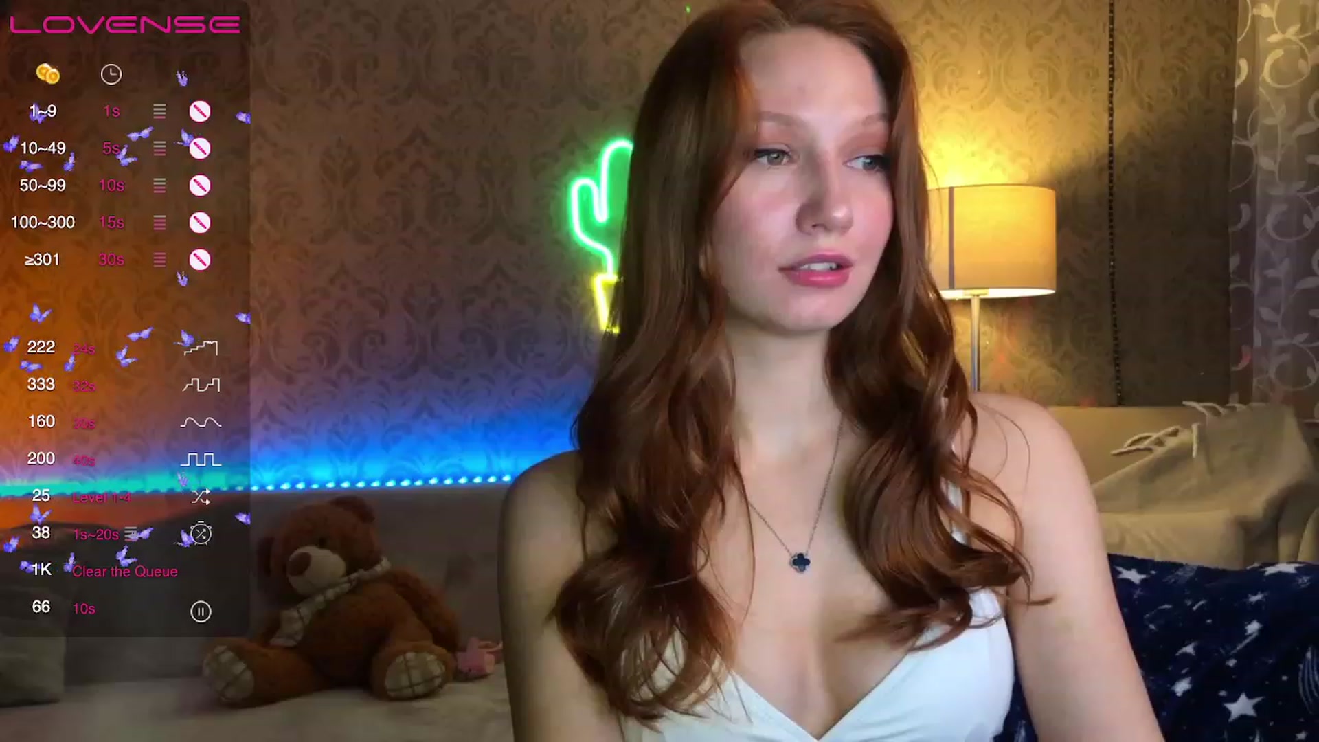 Gallery image thumbnail from EmmaRedFox's myfreecams stream on, 02/02/2023, 15:17 image 6 of 20