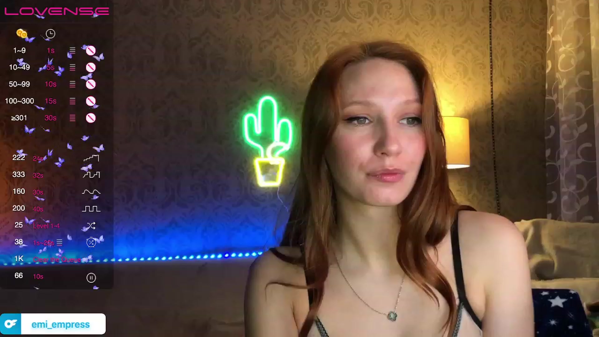 Gallery image thumbnail from EmmaRedFox's myfreecams stream on, 02/02/2023, 22:10 image 13 of 20
