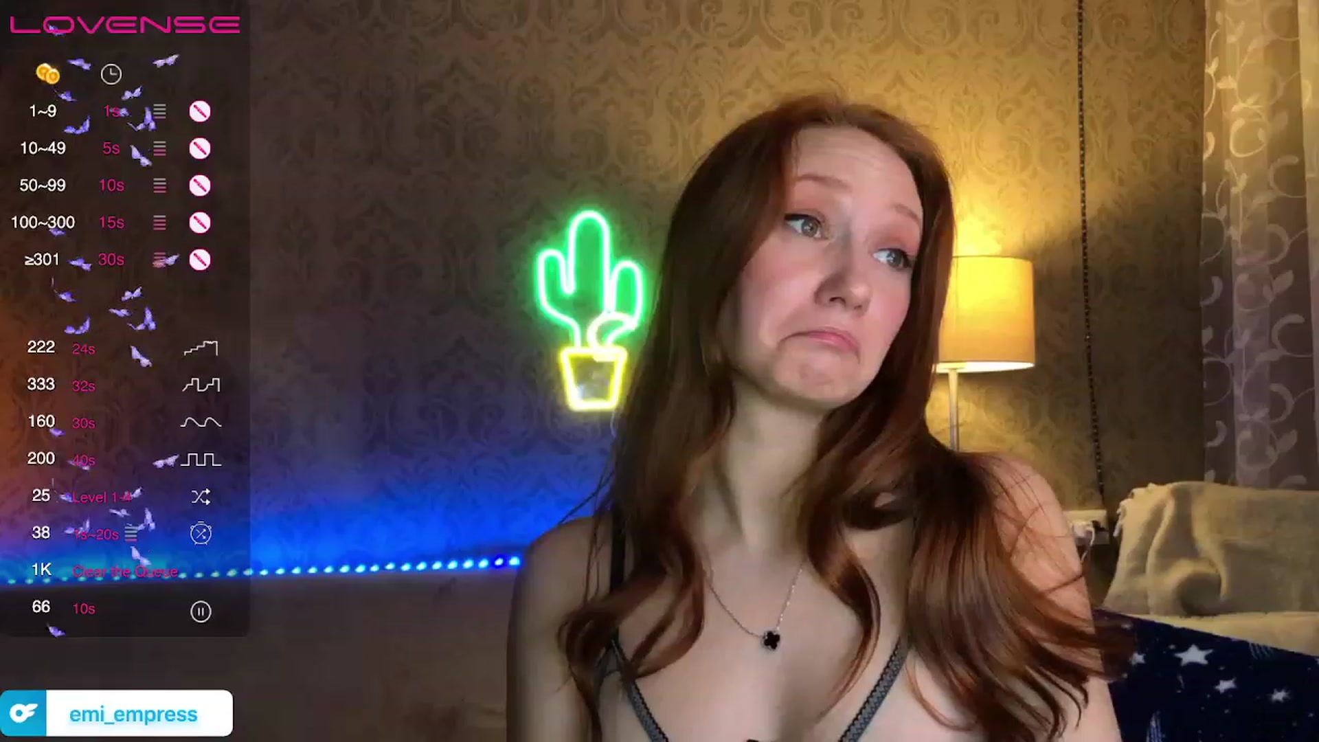 Gallery image thumbnail from EmmaRedFox's myfreecams stream on, 02/02/2023, 22:10 image 16 of 20