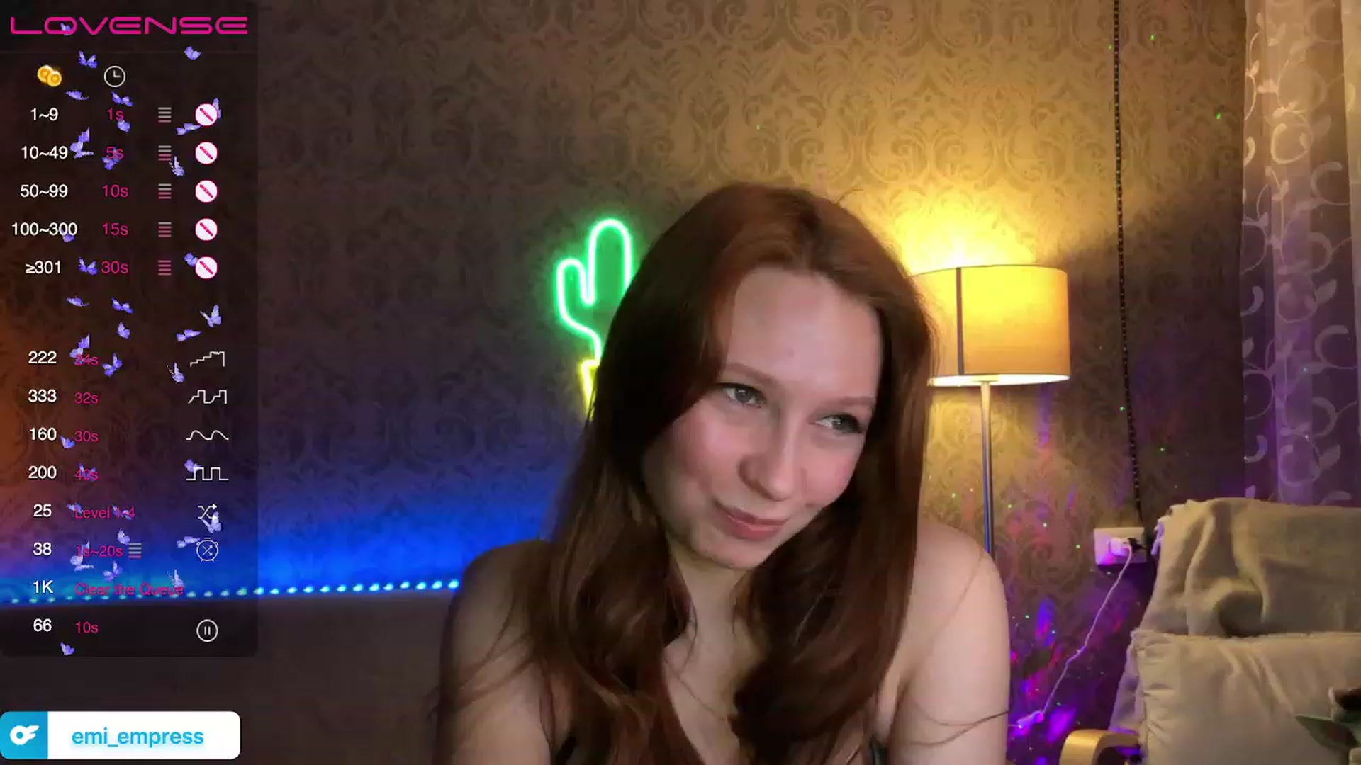 Gallery image thumbnail from EmmaRedFox's myfreecams stream on, 02/02/2023, 22:10 image 5 of 20