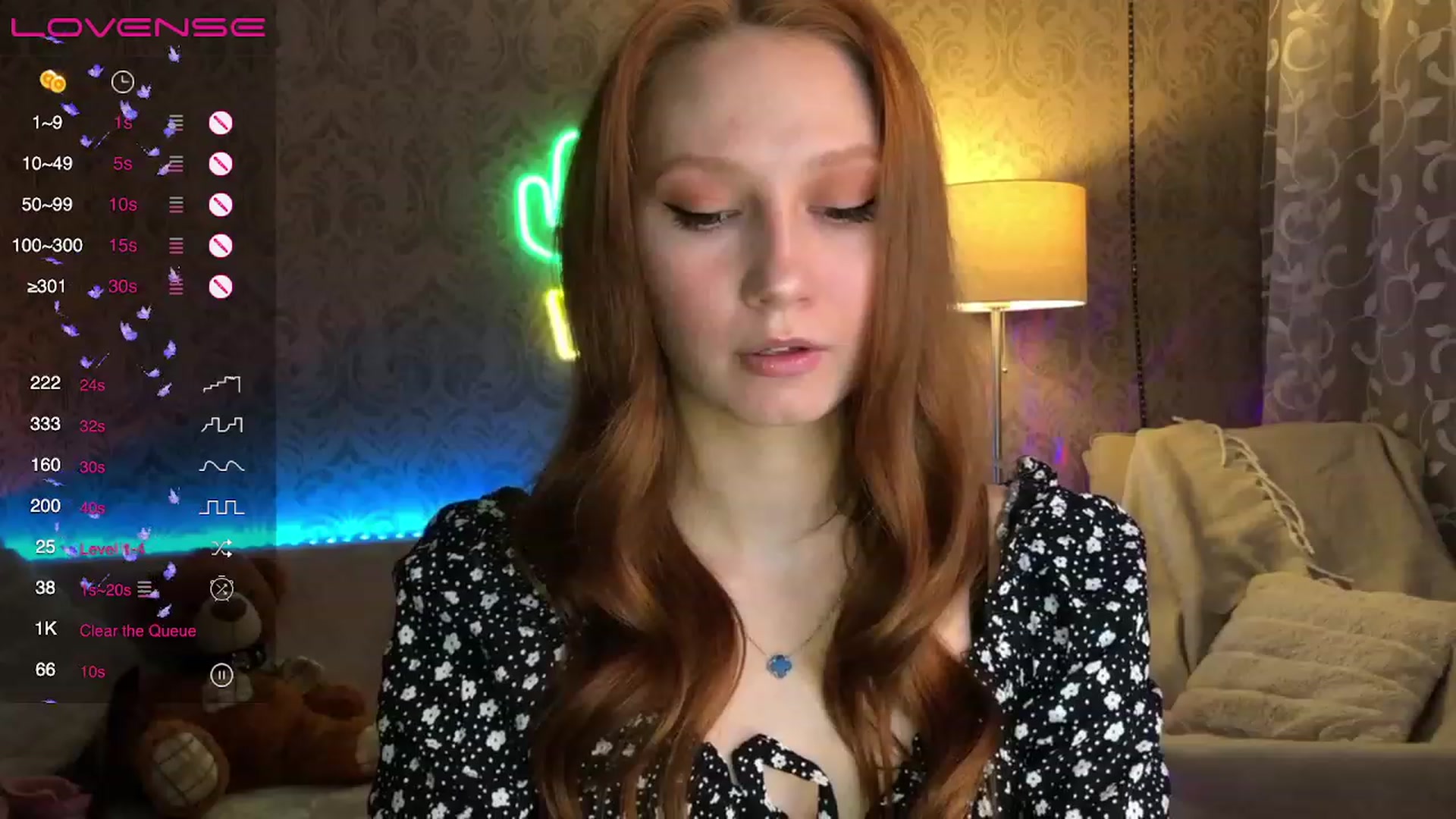 Gallery image thumbnail from EmmaRedFox's myfreecams stream on, 02/03/2023, 20:24 image 1 of 20
