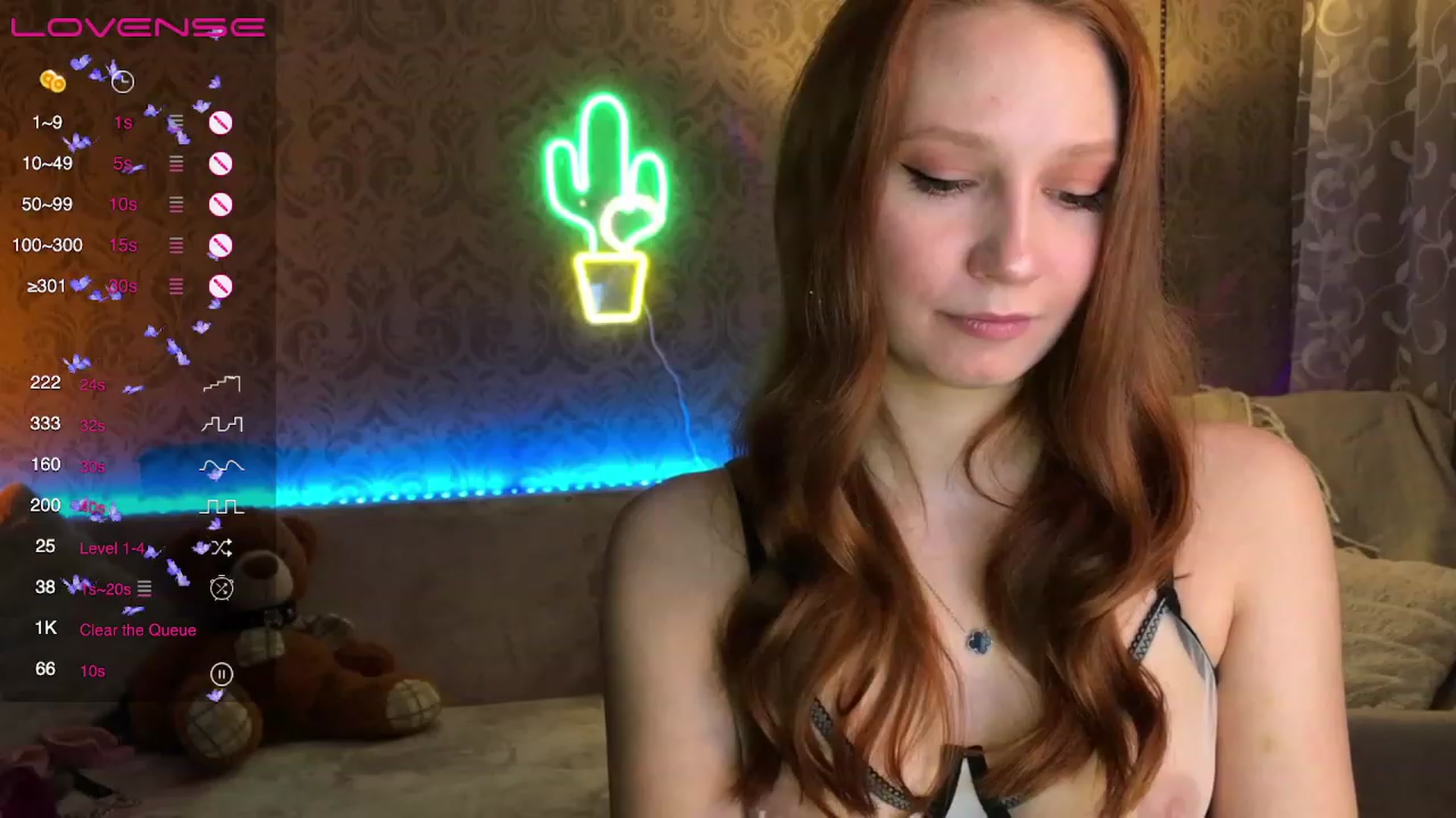 Gallery image thumbnail from EmmaRedFox's myfreecams stream on, 02/03/2023, 20:24 image 14 of 20