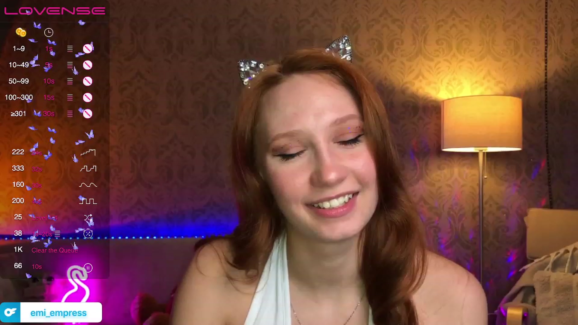 Gallery image thumbnail from EmmaRedFox's myfreecams stream on, 02/06/2023, 22:11 image 15 of 20