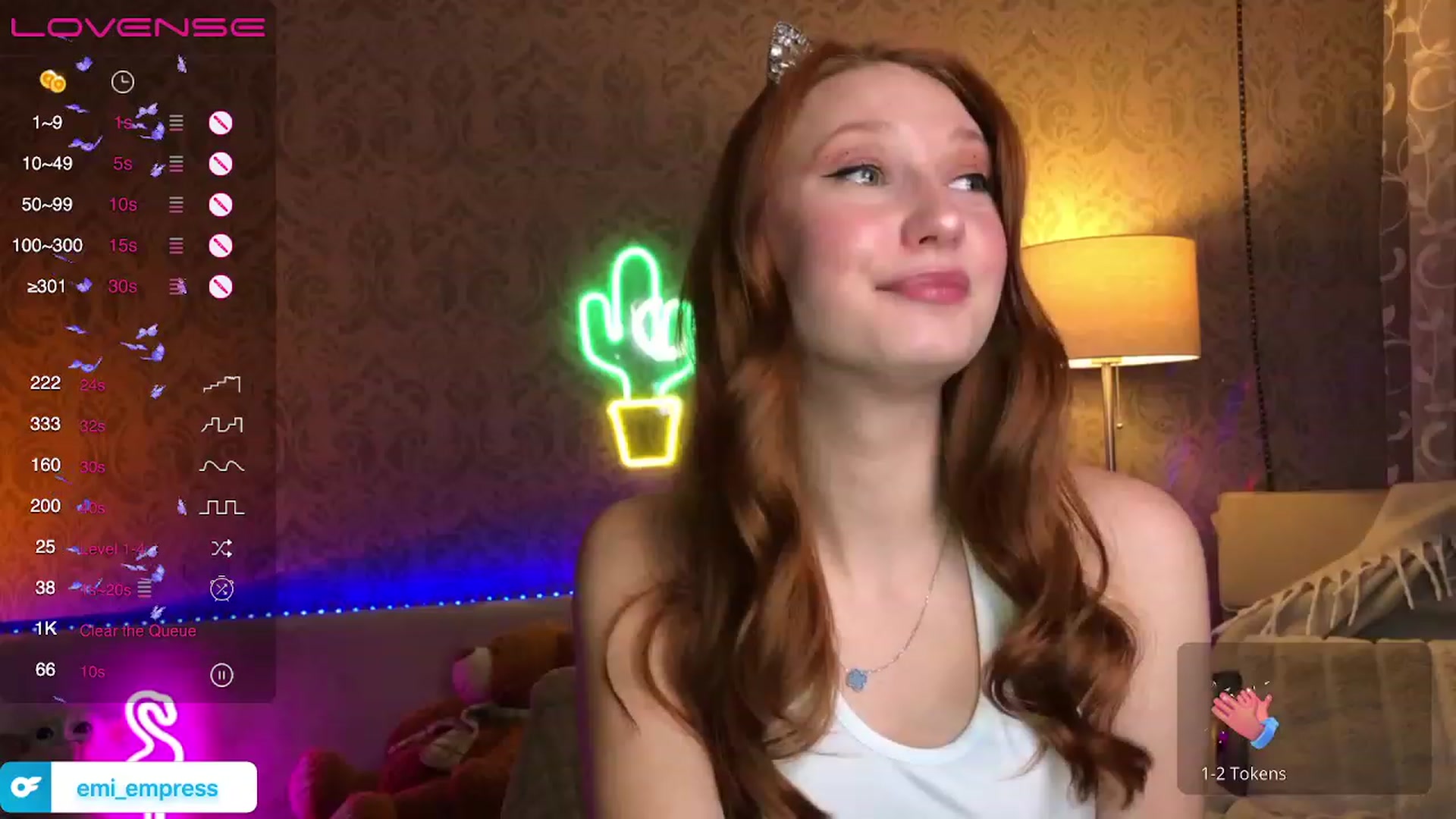 Gallery image thumbnail from EmmaRedFox's myfreecams stream on, 02/06/2023, 22:11 image 2 of 20