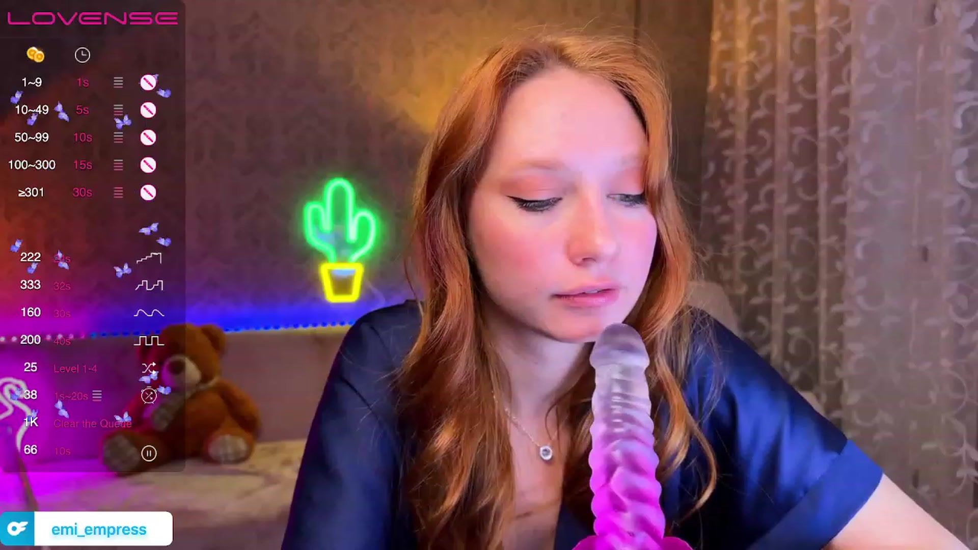 Gallery image thumbnail from EmmaRedFox's myfreecams stream on, 02/15/2023, 22:09 image 13 of 20