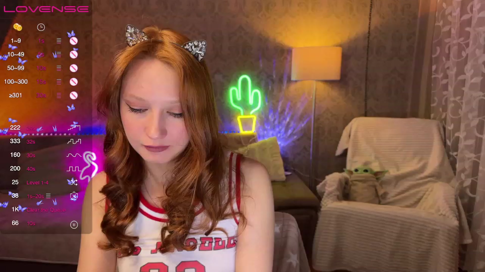 Gallery image thumbnail from EmmaRedFox's myfreecams stream on, 03/02/2023, 22:33 image 8 of 20