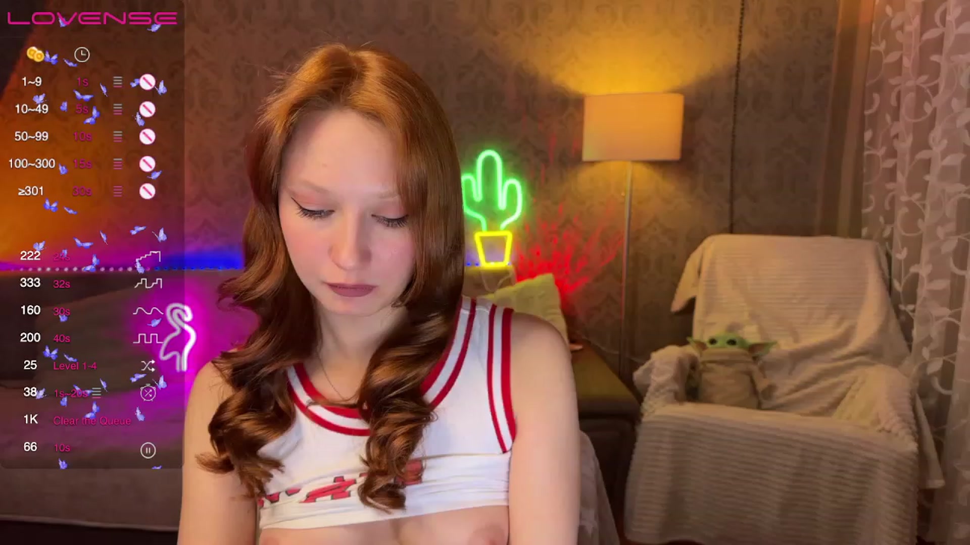 Gallery image thumbnail from EmmaRedFox's myfreecams stream on, 03/02/2023, 22:33 image 4 of 20