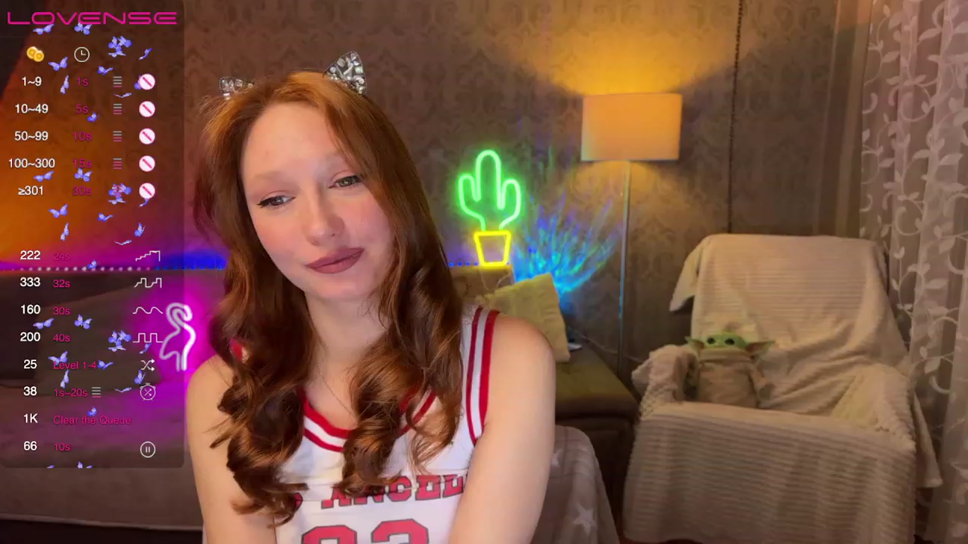 Gallery image thumbnail from EmmaRedFox's myfreecams stream on, 03/02/2023, 22:33 image 9 of 20