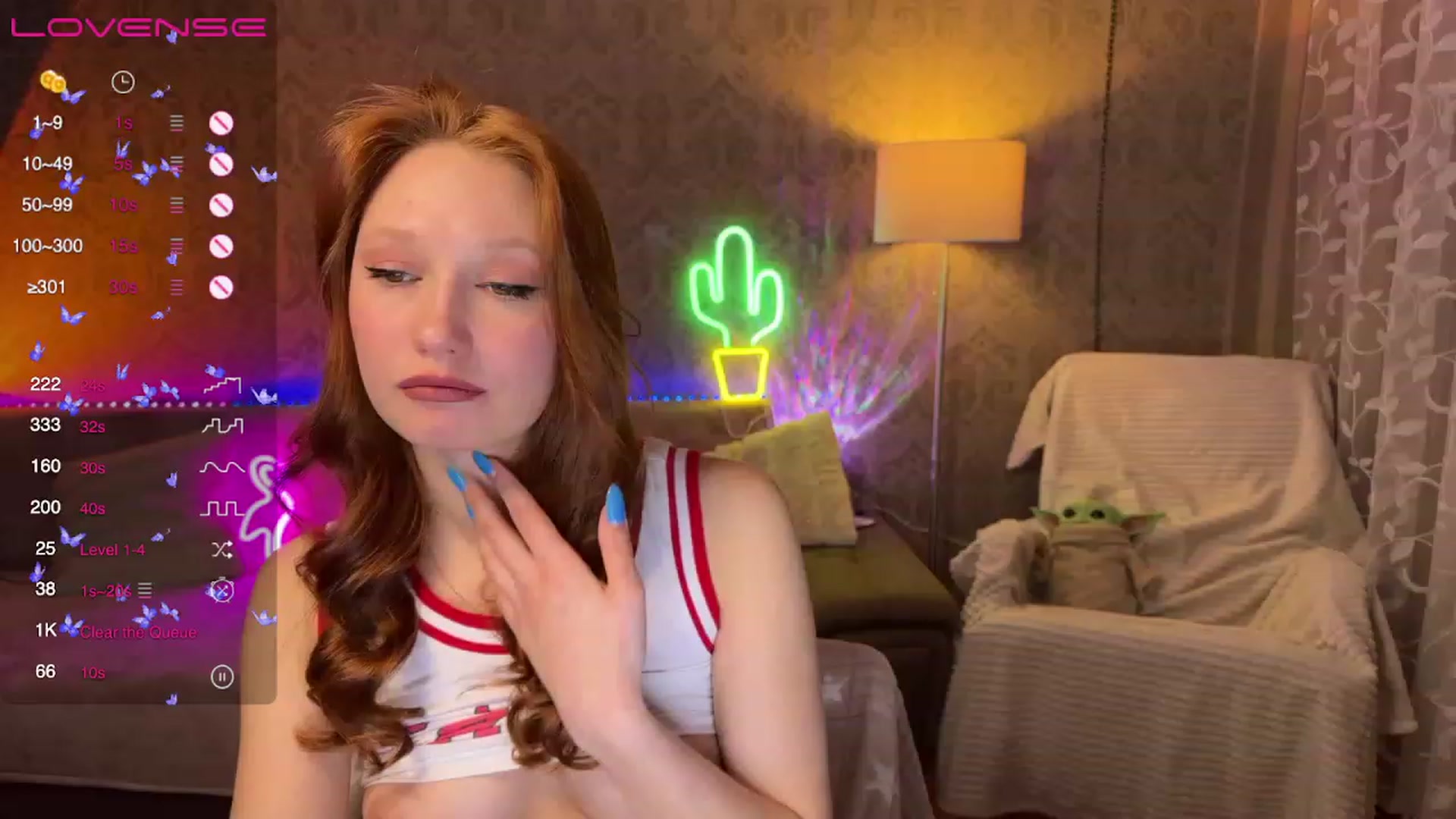 Gallery image thumbnail from EmmaRedFox's myfreecams stream on, 03/02/2023, 22:33 image 6 of 20