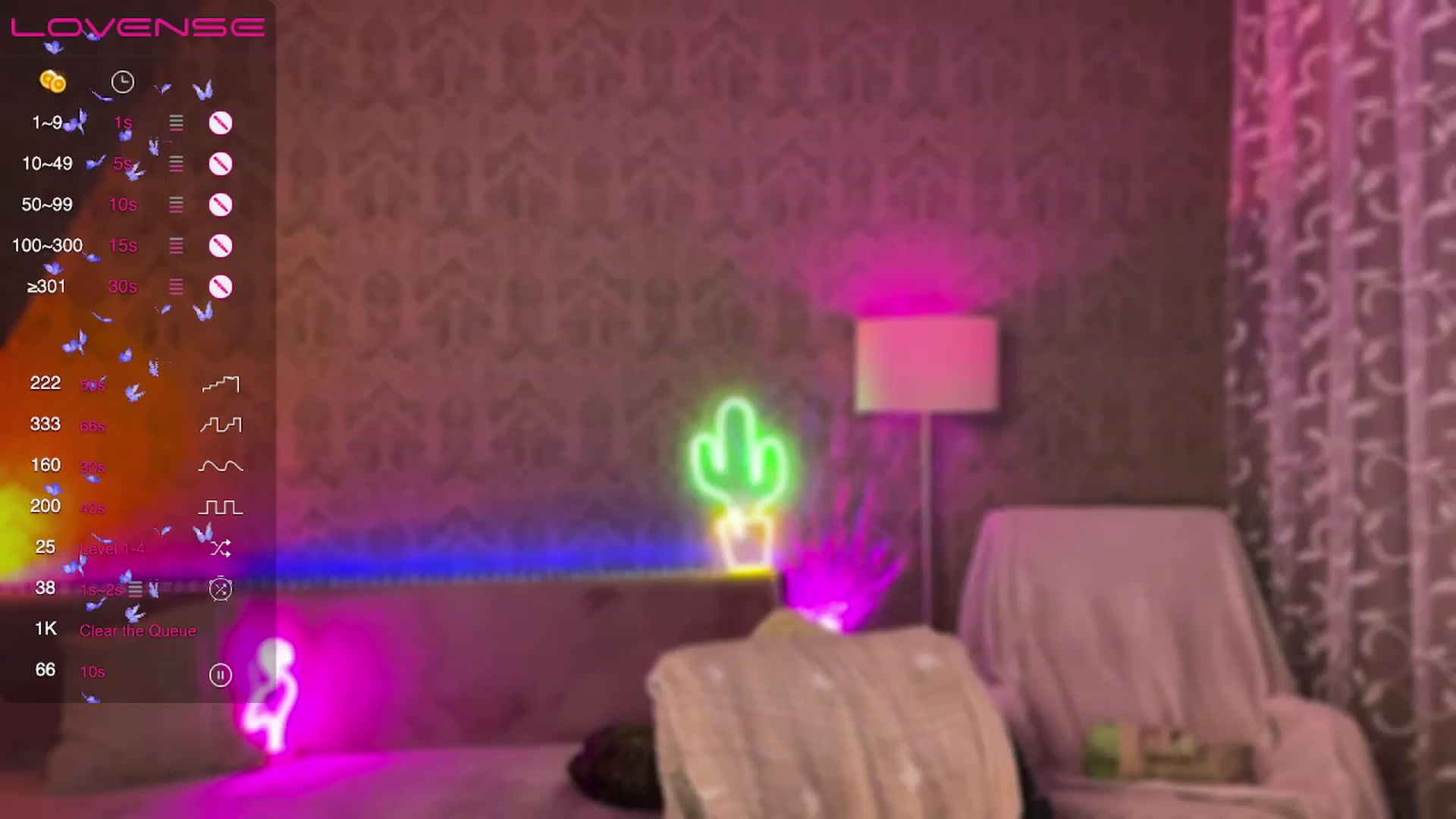 Gallery image thumbnail from EmmaRedFox's myfreecams stream on, 03/26/2023, 19:52 image 12 of 20