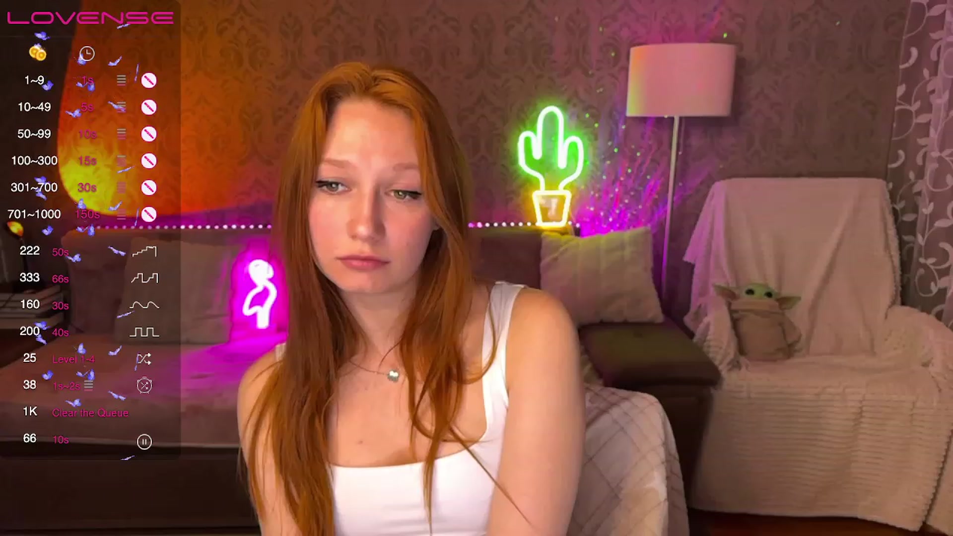 Gallery image thumbnail from EmmaRedFox's myfreecams stream on, 04/09/2023, 19:20 image 17 of 20