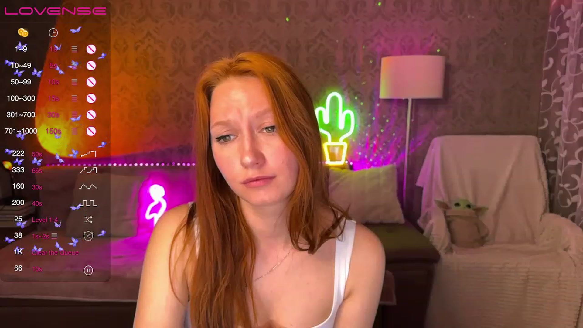 Gallery image thumbnail from EmmaRedFox's myfreecams stream on, 04/09/2023, 19:20 image 20 of 20