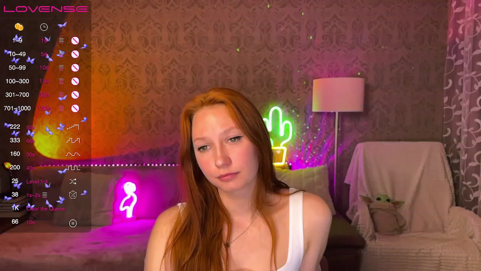 Gallery image thumbnail from EmmaRedFox's myfreecams stream on, 04/09/2023, 19:31 image 16 of 20