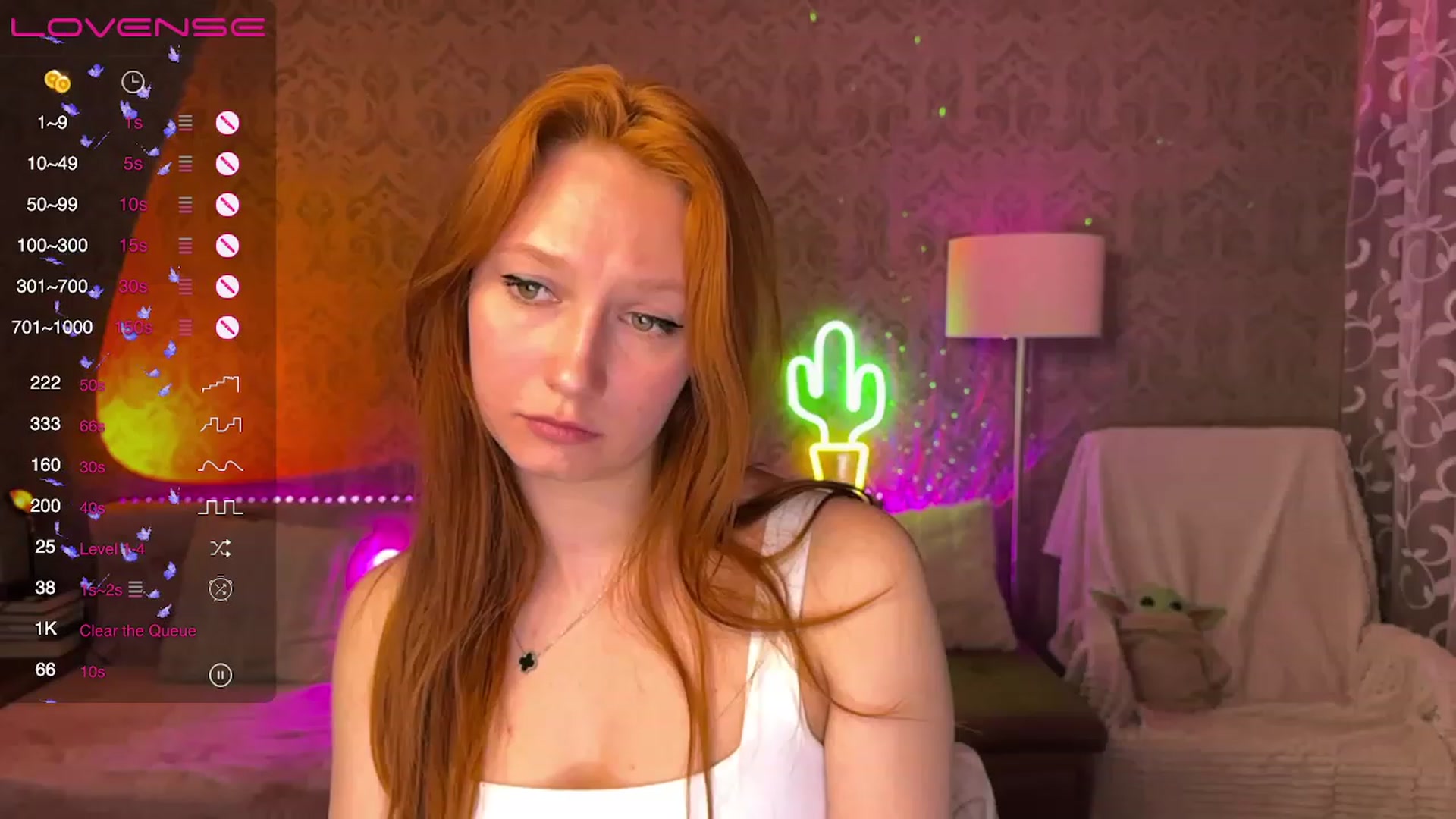 Gallery image thumbnail from EmmaRedFox's myfreecams stream on, 04/09/2023, 19:31 image 1 of 20