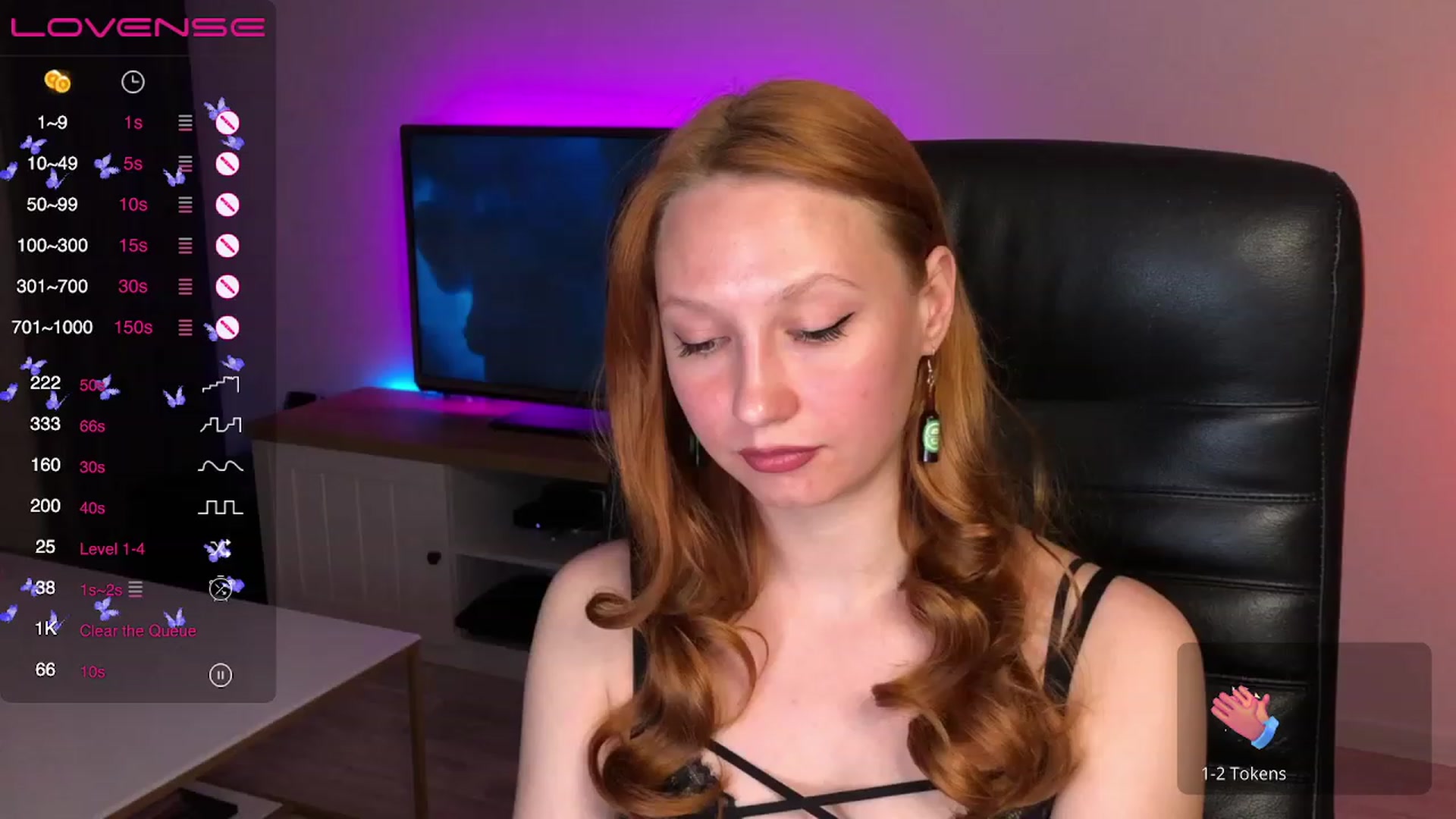 Gallery image thumbnail from EmmaRedFox's myfreecams stream on, 05/25/2023, 20:16 image 12 of 20