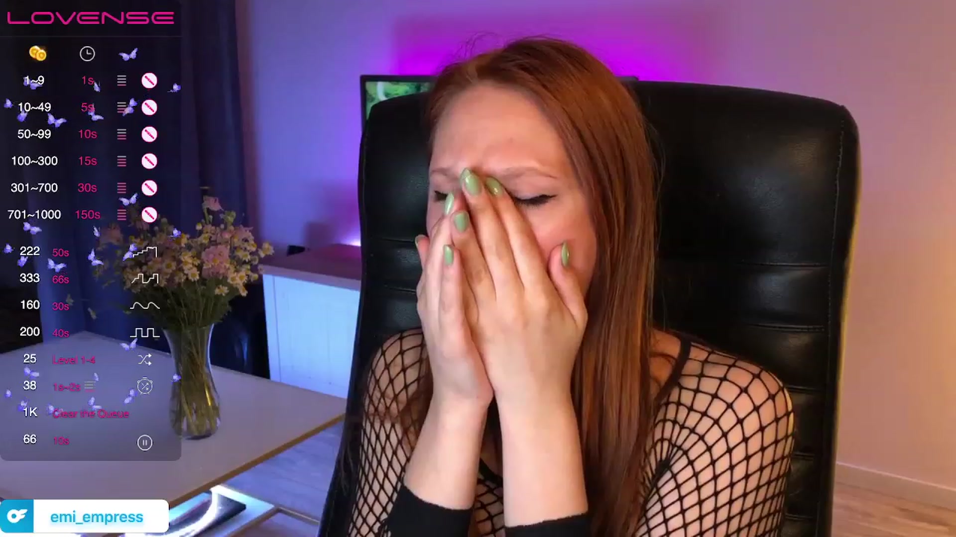 Gallery image thumbnail from EmmaRedFox's myfreecams stream on, 05/27/2023, 20:07 image 12 of 20